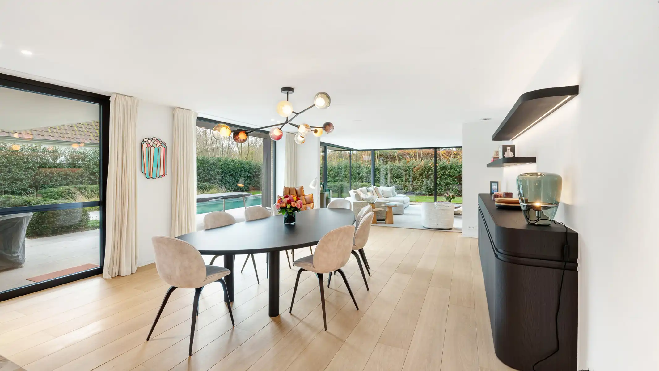 Prachtig vernieuwde villa op een rustige ligging foto 7