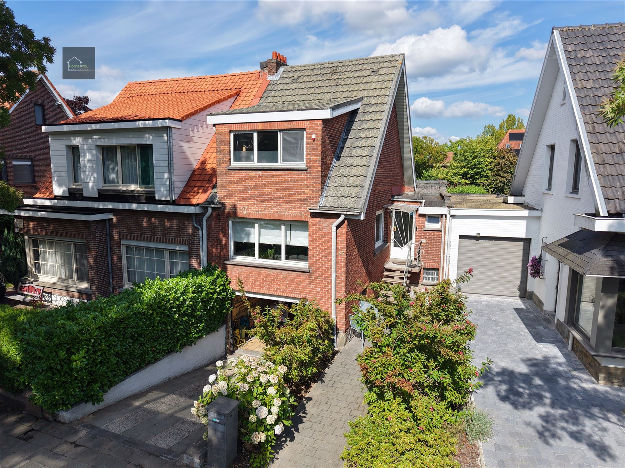 HOB op toplocatie te Elsdonk Edegem foto {{pictureIndex}}