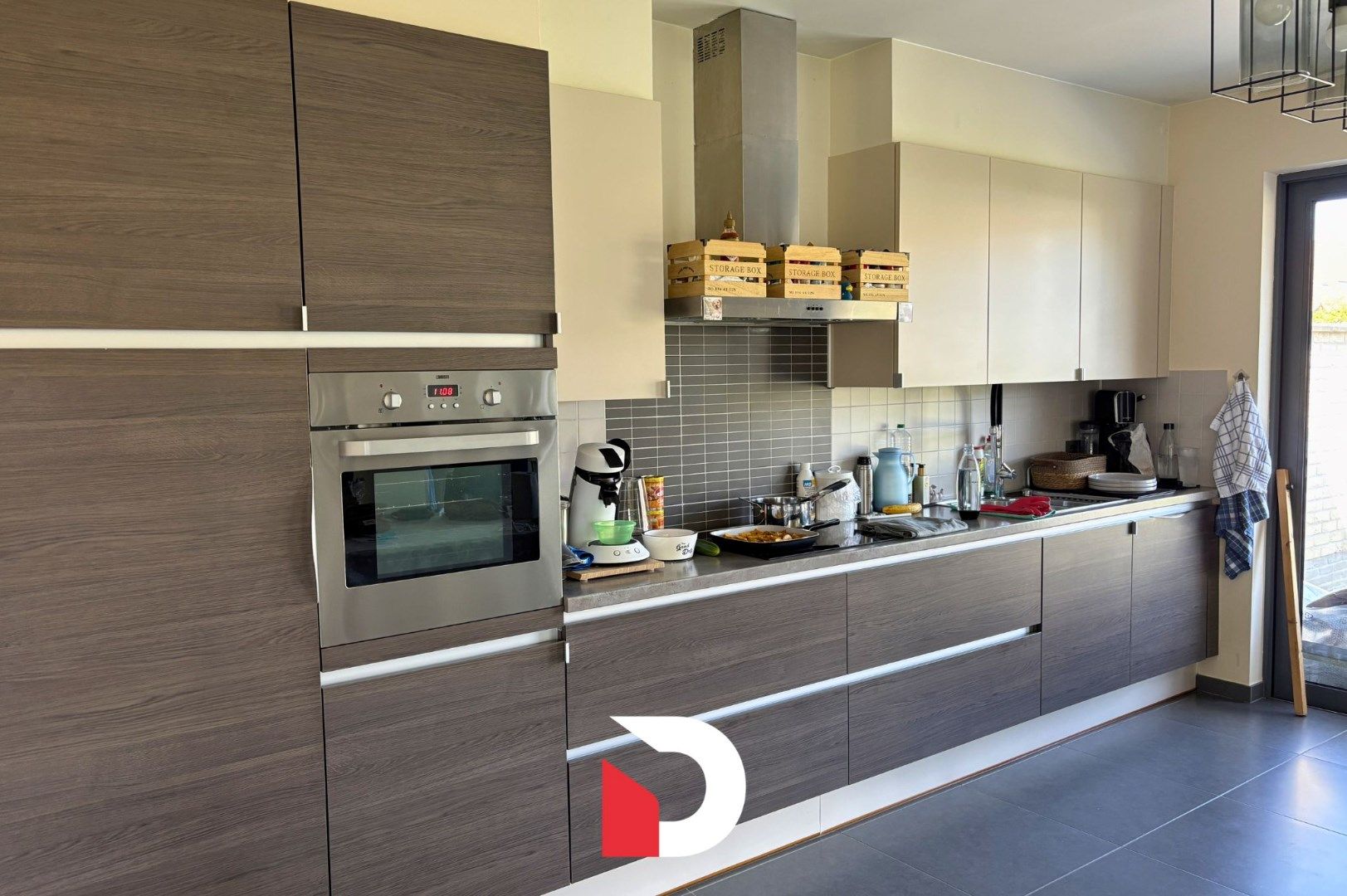 Halfopen woning met 3 slaapkamer, tuin en garage foto 5