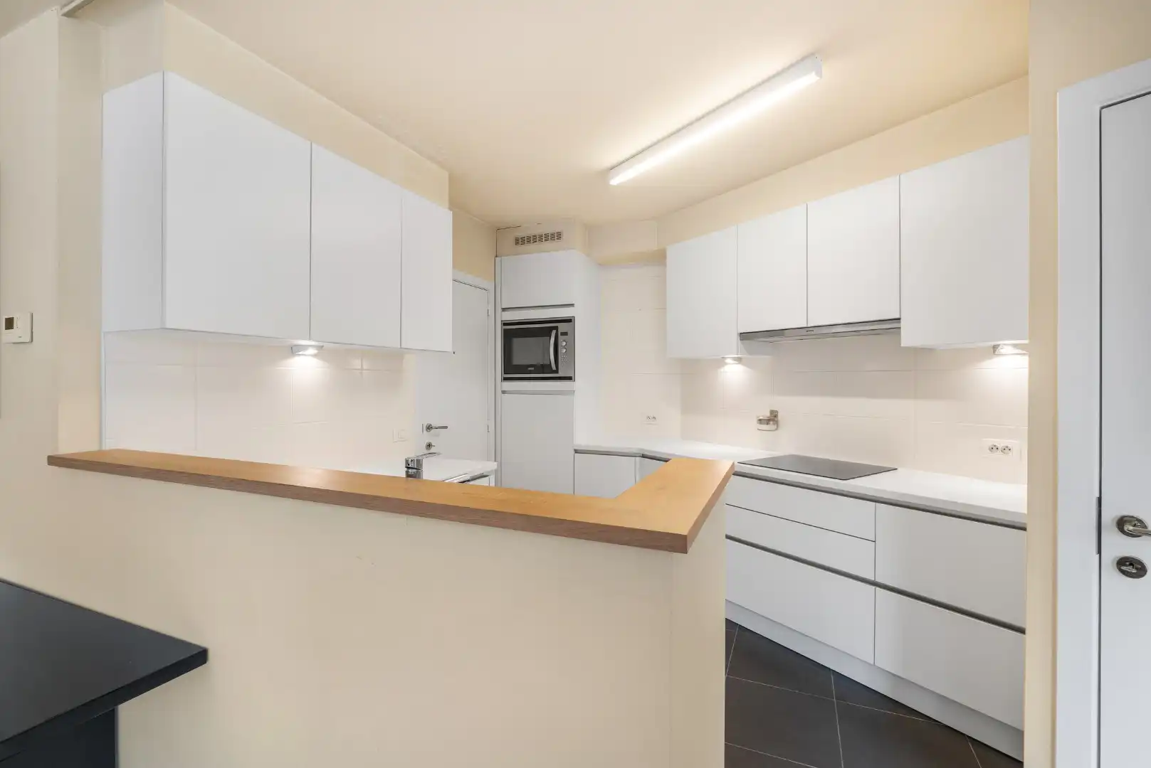 Recent duplex-appartement te huur in Gent (Mariakerke) – ruim, lichtrijk en kwalitatief afgewerkt foto 7