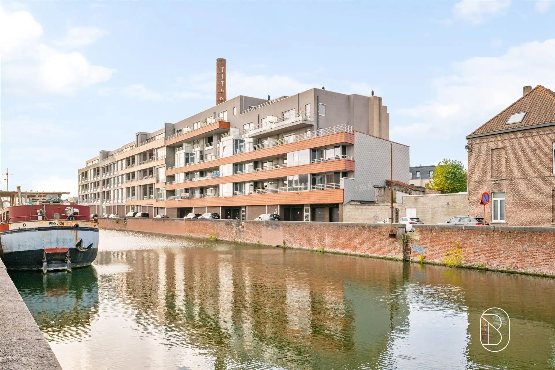 Appartement met 2 slk en terras met uitzicht op het water! foto {{pictureIndex}}