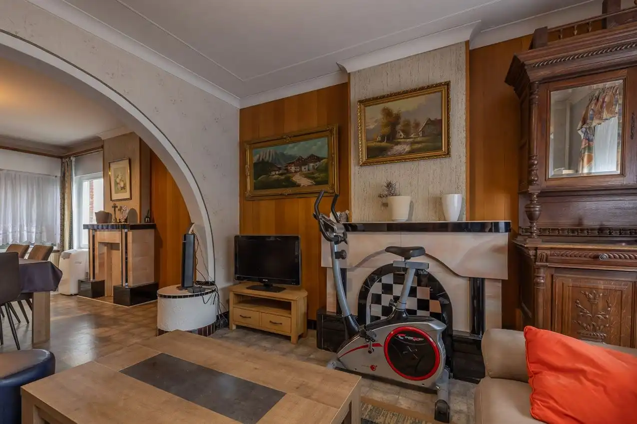 Opgefriiste woning 3slk op goed bereikbare ligging en zuidtuin foto 6