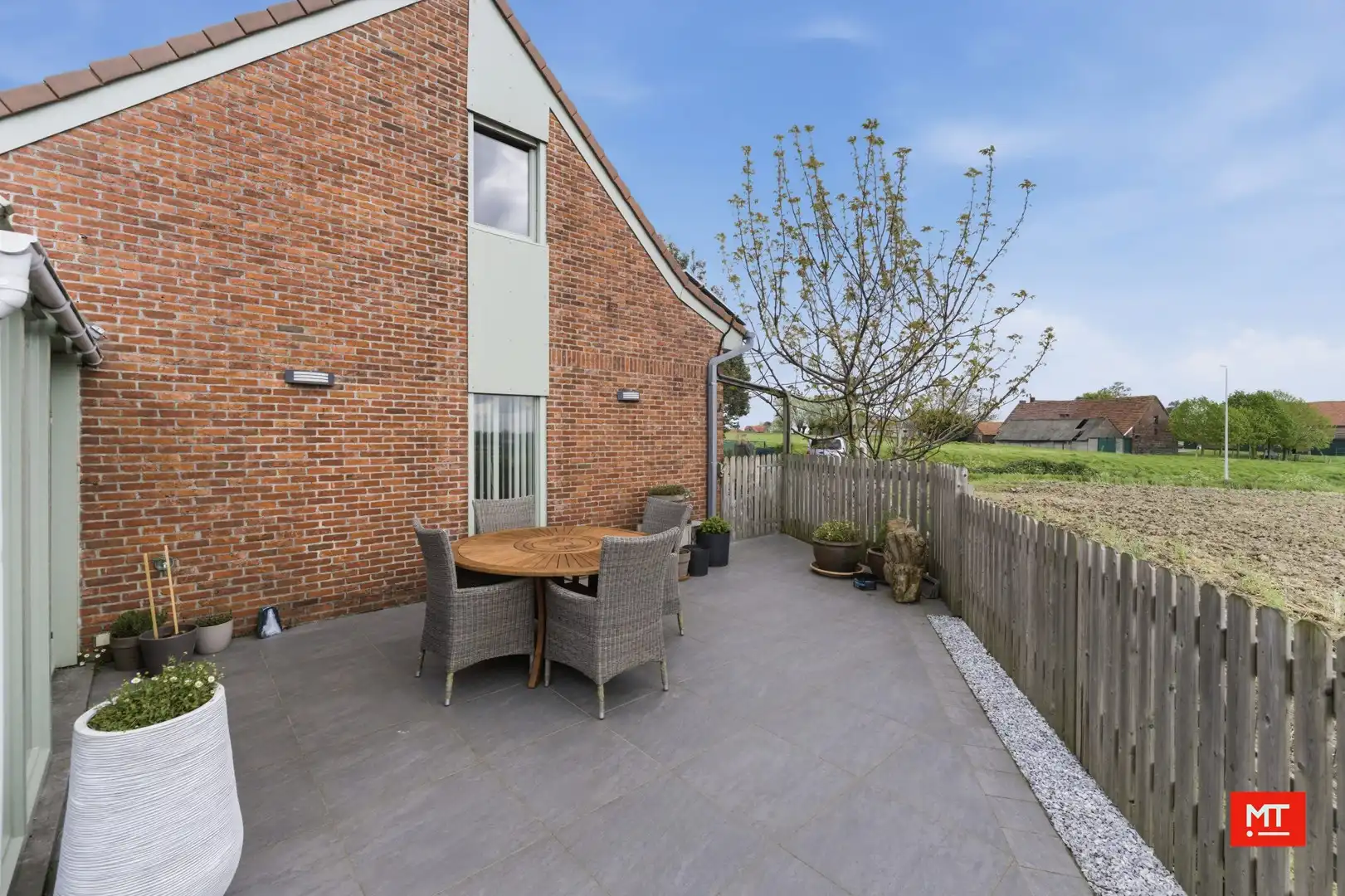 Charmante halfopen woning op een landelijke locatie in Gullegem foto 20