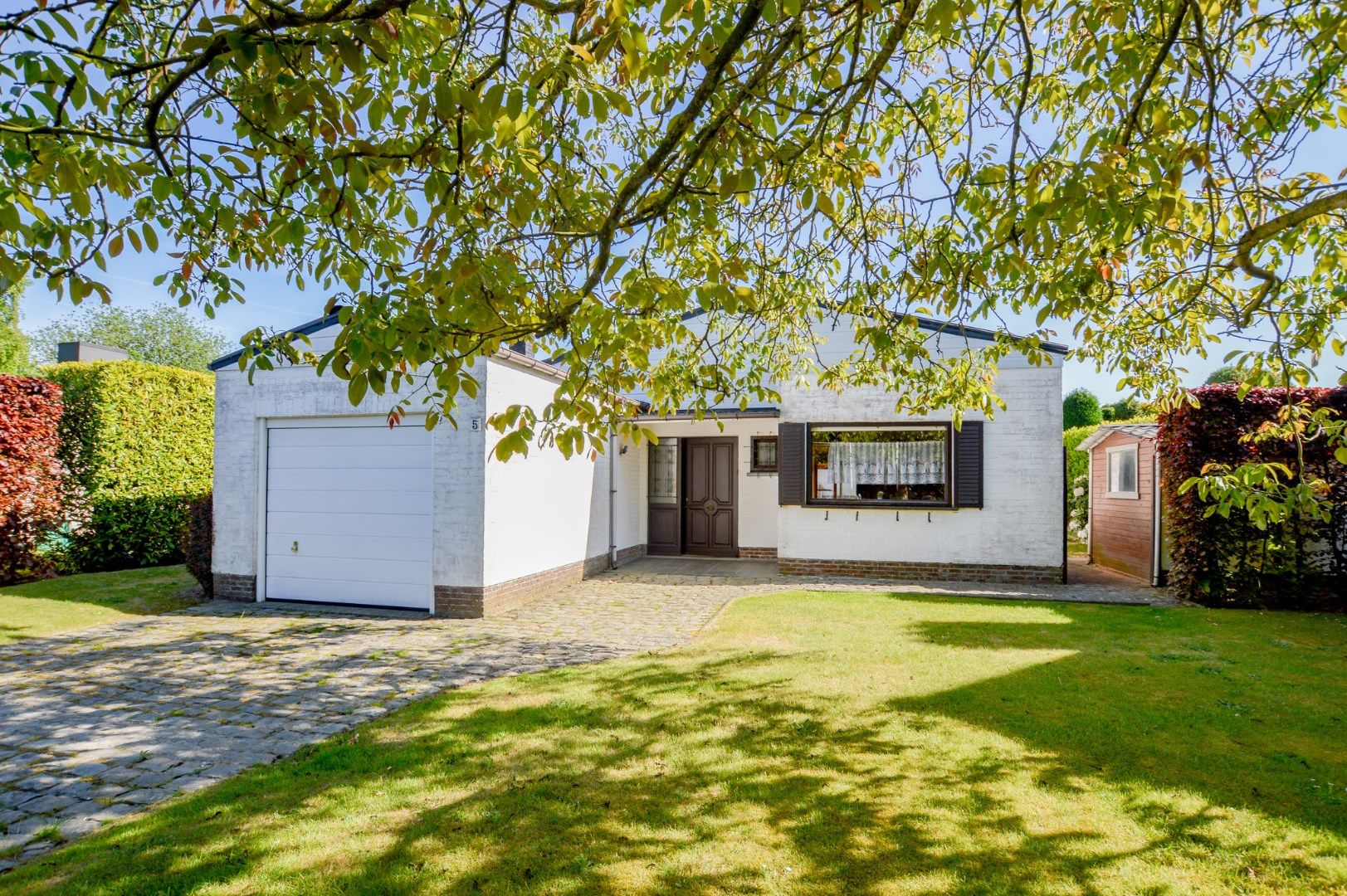 Ruime bungalow op 707 m² op toplocatie in Sint-Andries!  foto 2