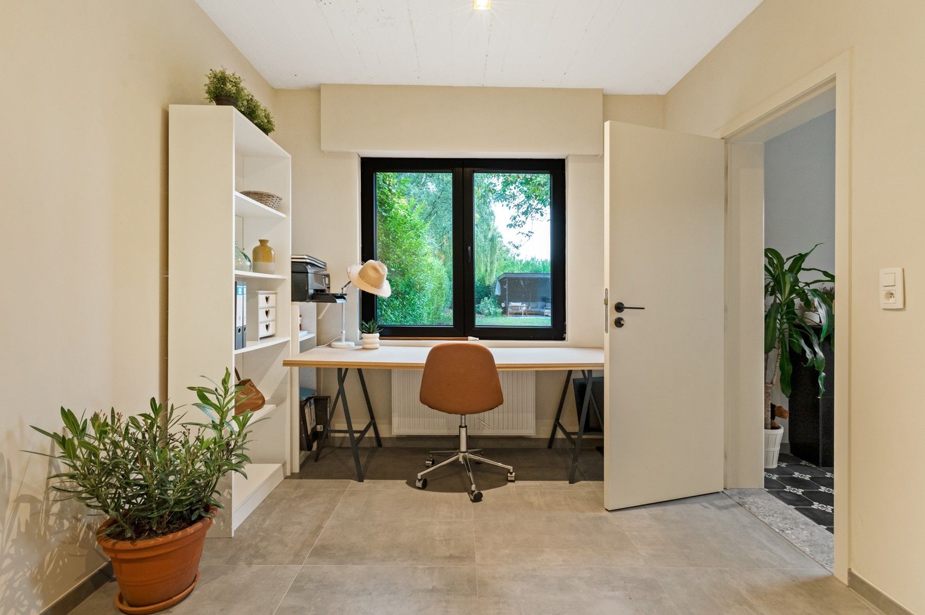 Charmant, stijlvol en hedendaags wonen op toplocatie foto 12