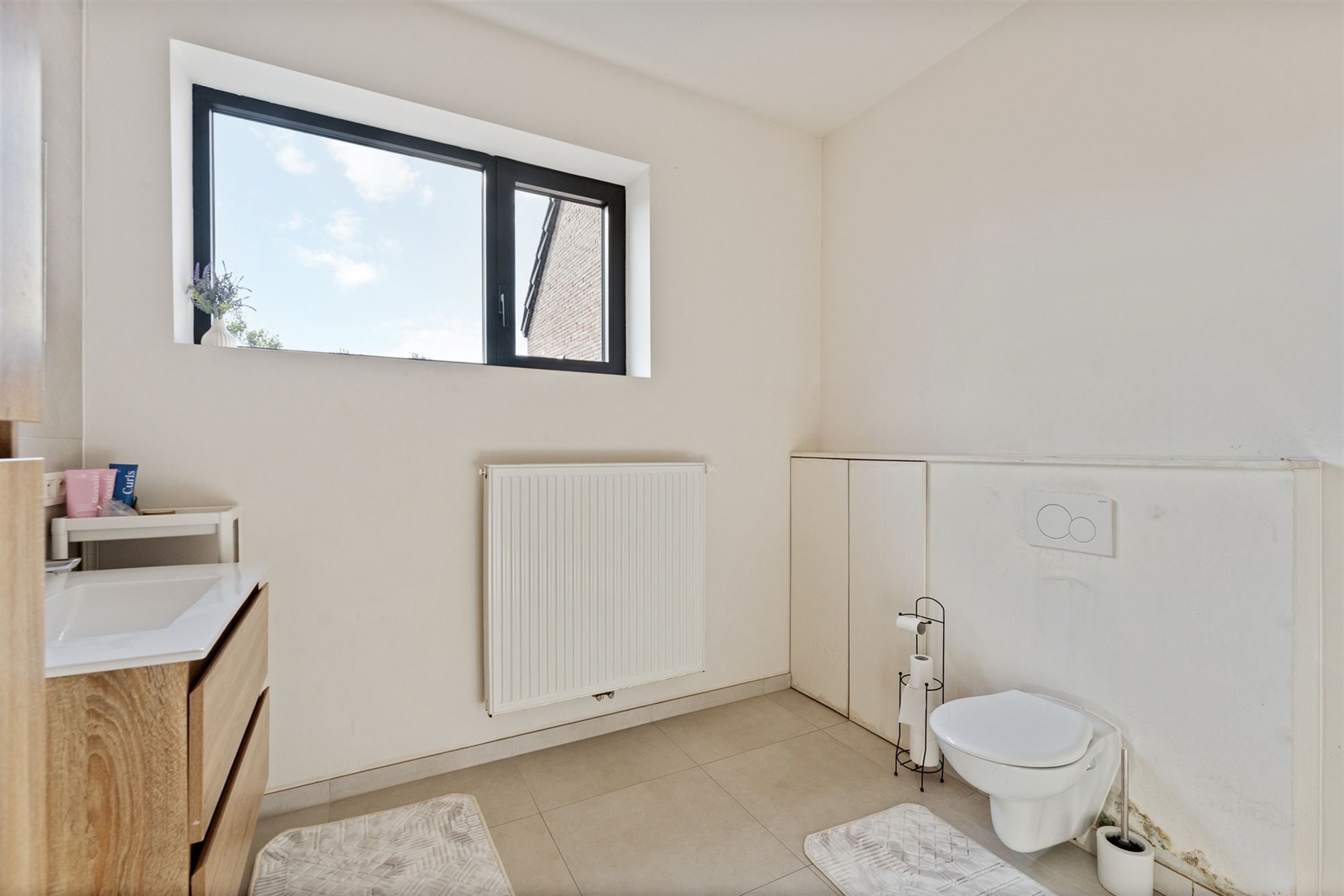 KNAPPE WONING (198M²) MET 3 SLAAPKAMERS + RUIME ZOLDER TE BEVERLO foto 15