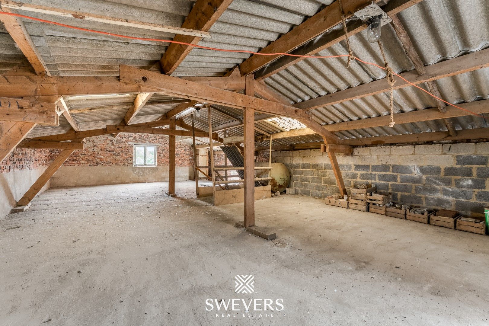 Te renoveren hoeve met charme op ruim perceel in Wellen foto 18