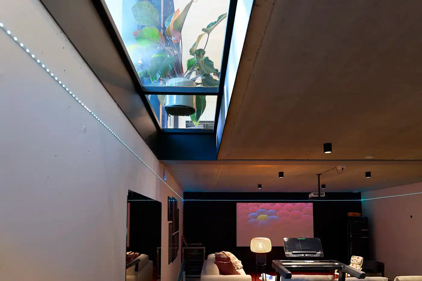 Moderne gezinswoning met ruime tuin, carport en drie slaapkamers en 2 badkamers in het hart van ’s Gravenwezel foto 29