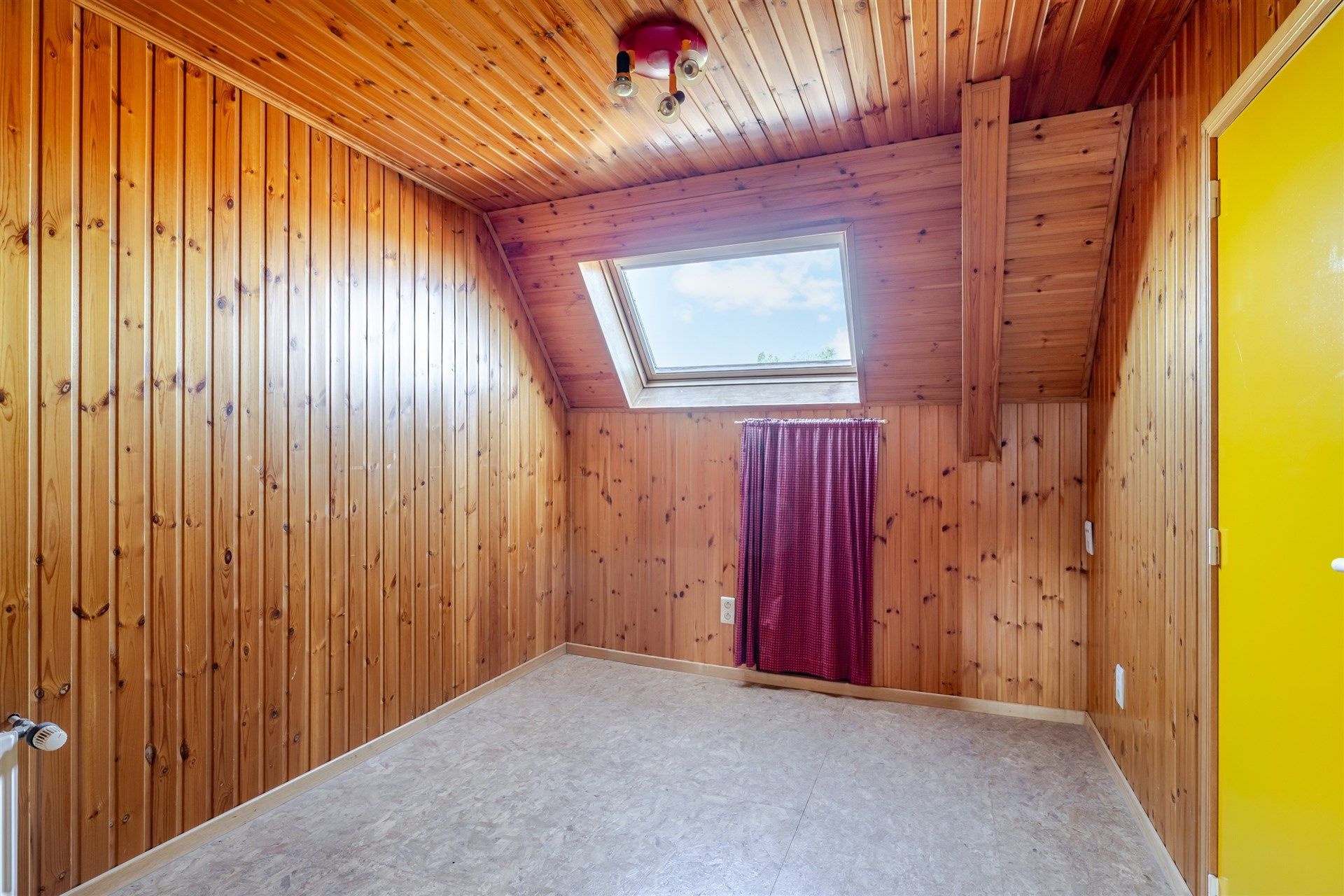 Ruime gezinswoning met 4 slaapkamers in Oudegem! foto 11