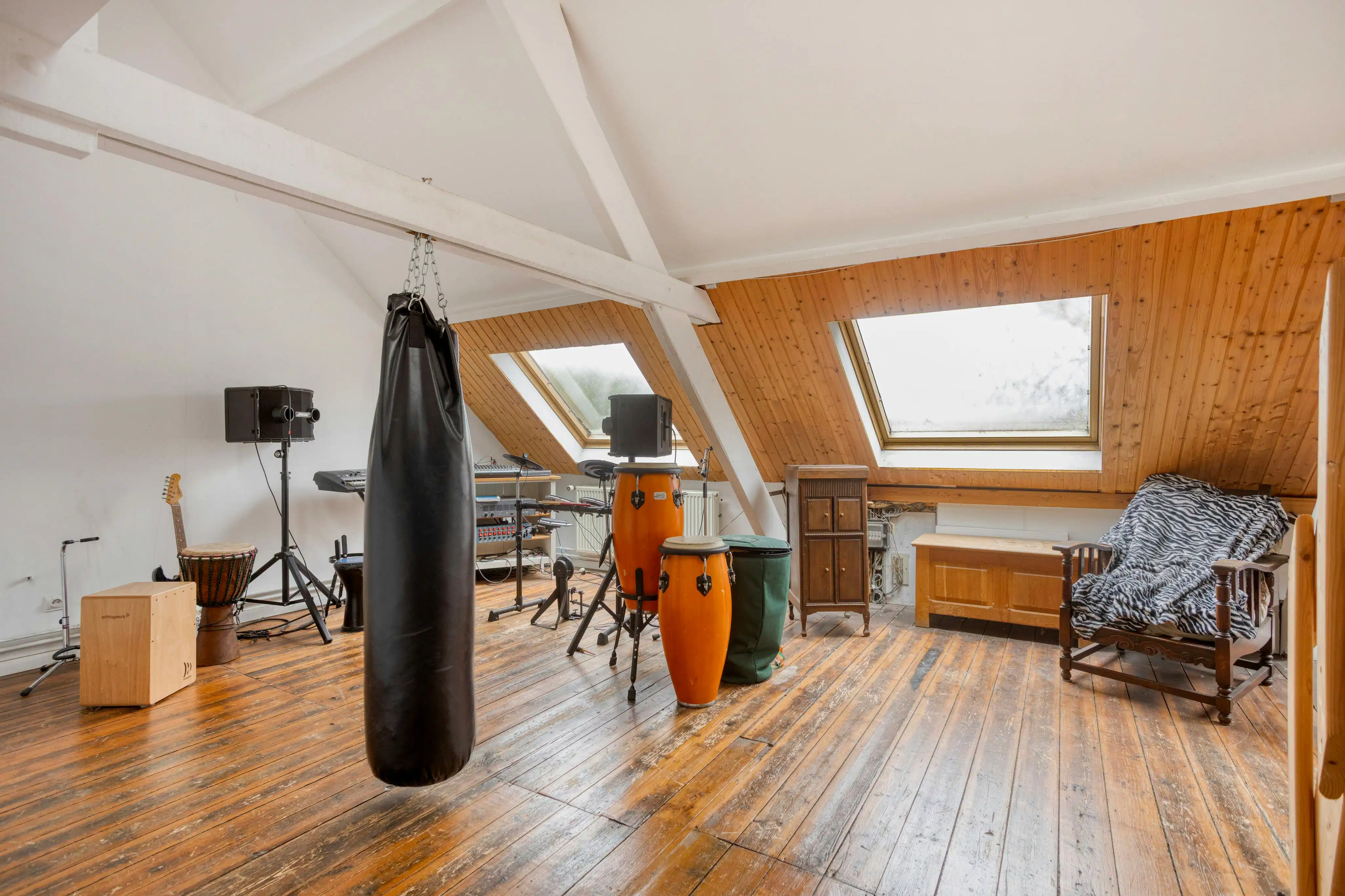 Karaktervolle woning met 6 slaapkamers te koop in Kontich foto 35