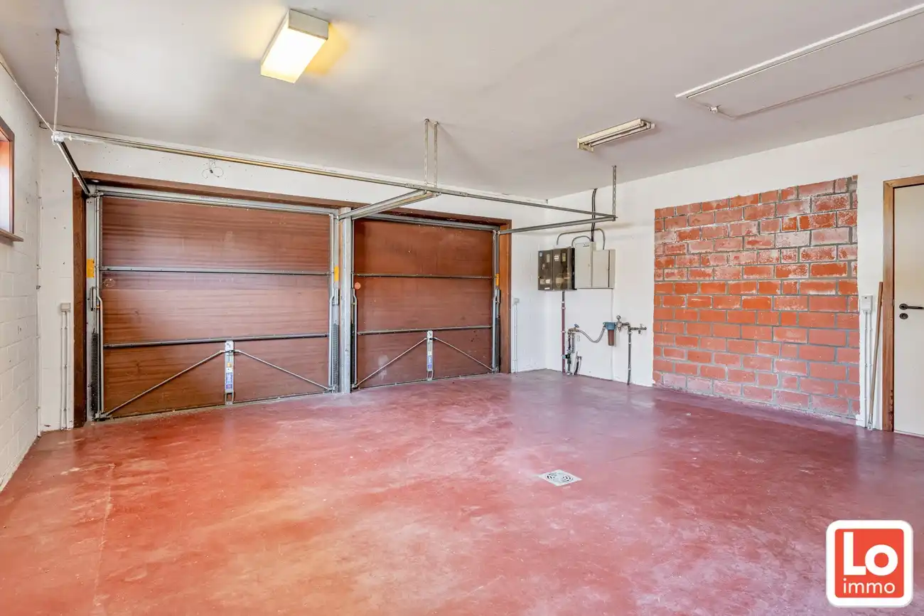 Gelijkvloerse open woning met dubbele inpandige garage en zonnige tuin op een toplocatie nabij het centrum van Lochristi! foto 18