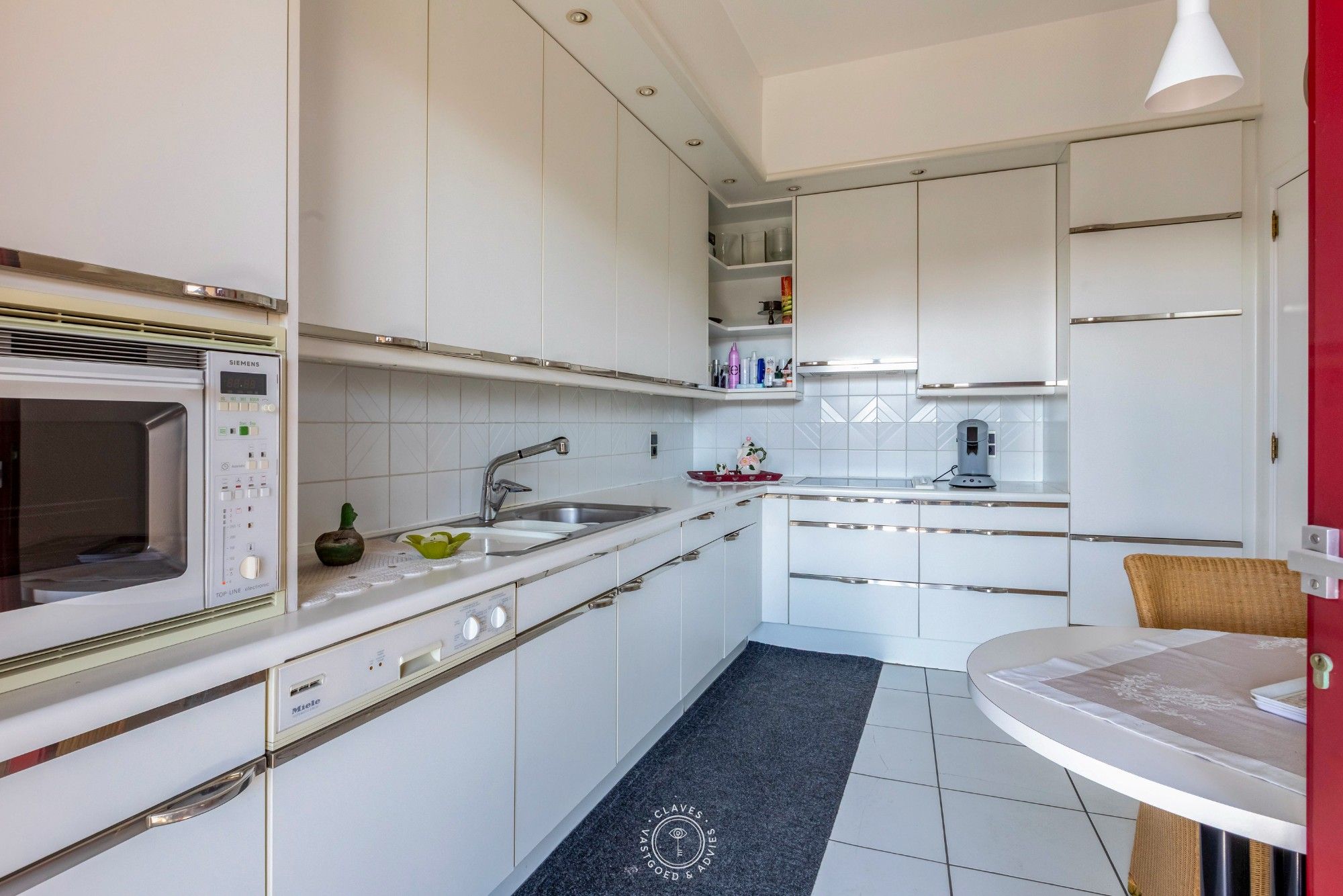 Ruim en energiezuinig appartement in het levendige hart van Sint-Niklaas foto 9