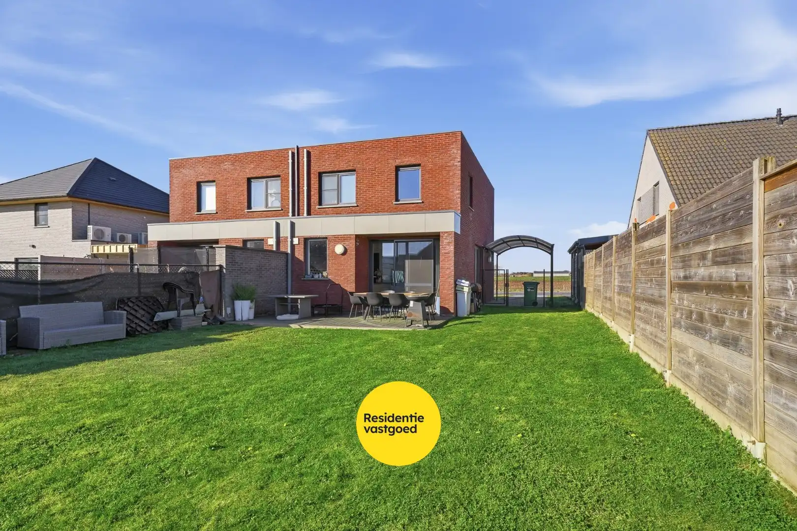 Moderne woning op landelijke ligging in Aartrijke foto {{pictureIndex}}