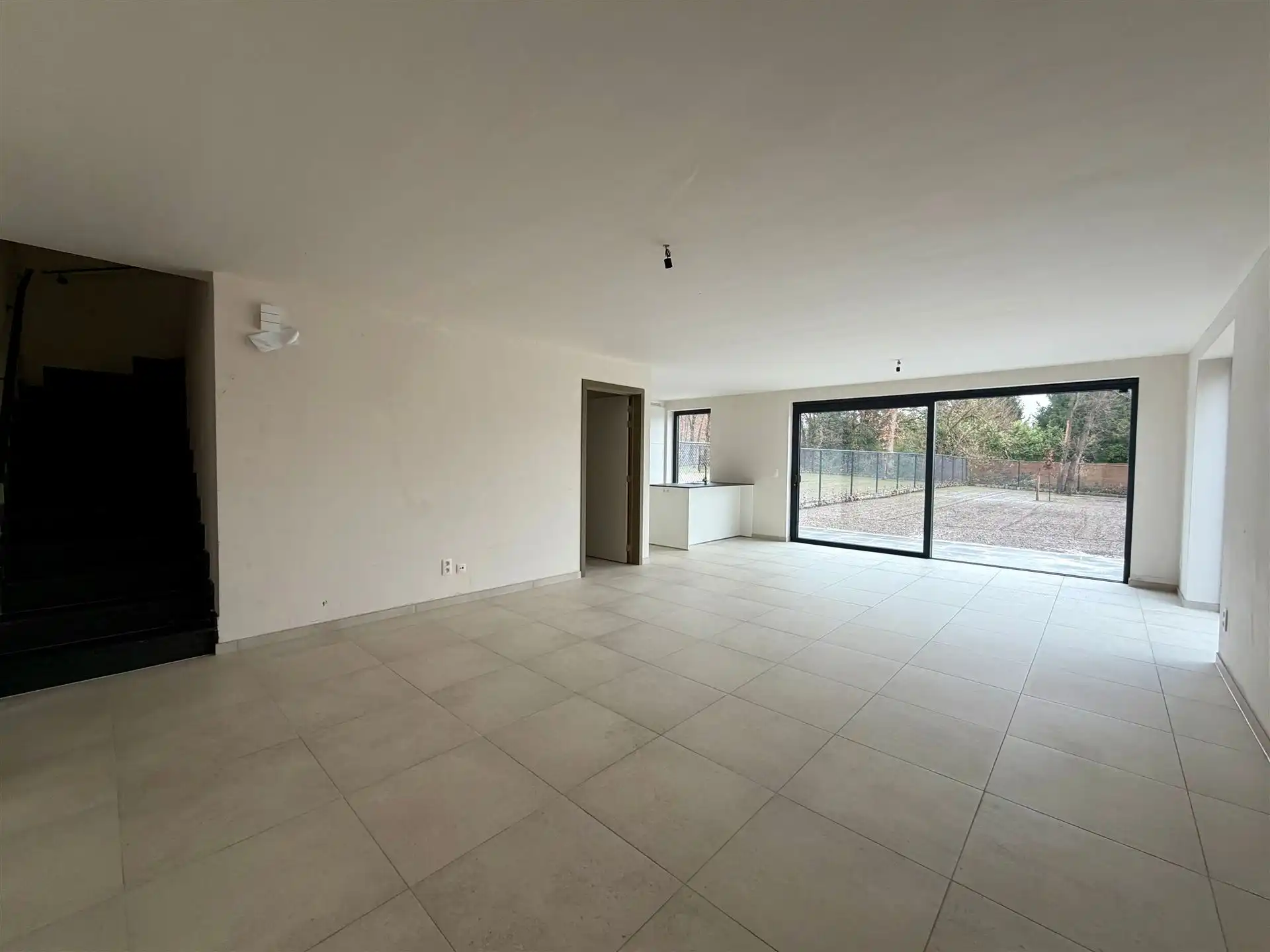 Nieuwbouwwoning - instapklaar, energiezuinig, prachtige ligging en 3 slaapkamers  foto 3