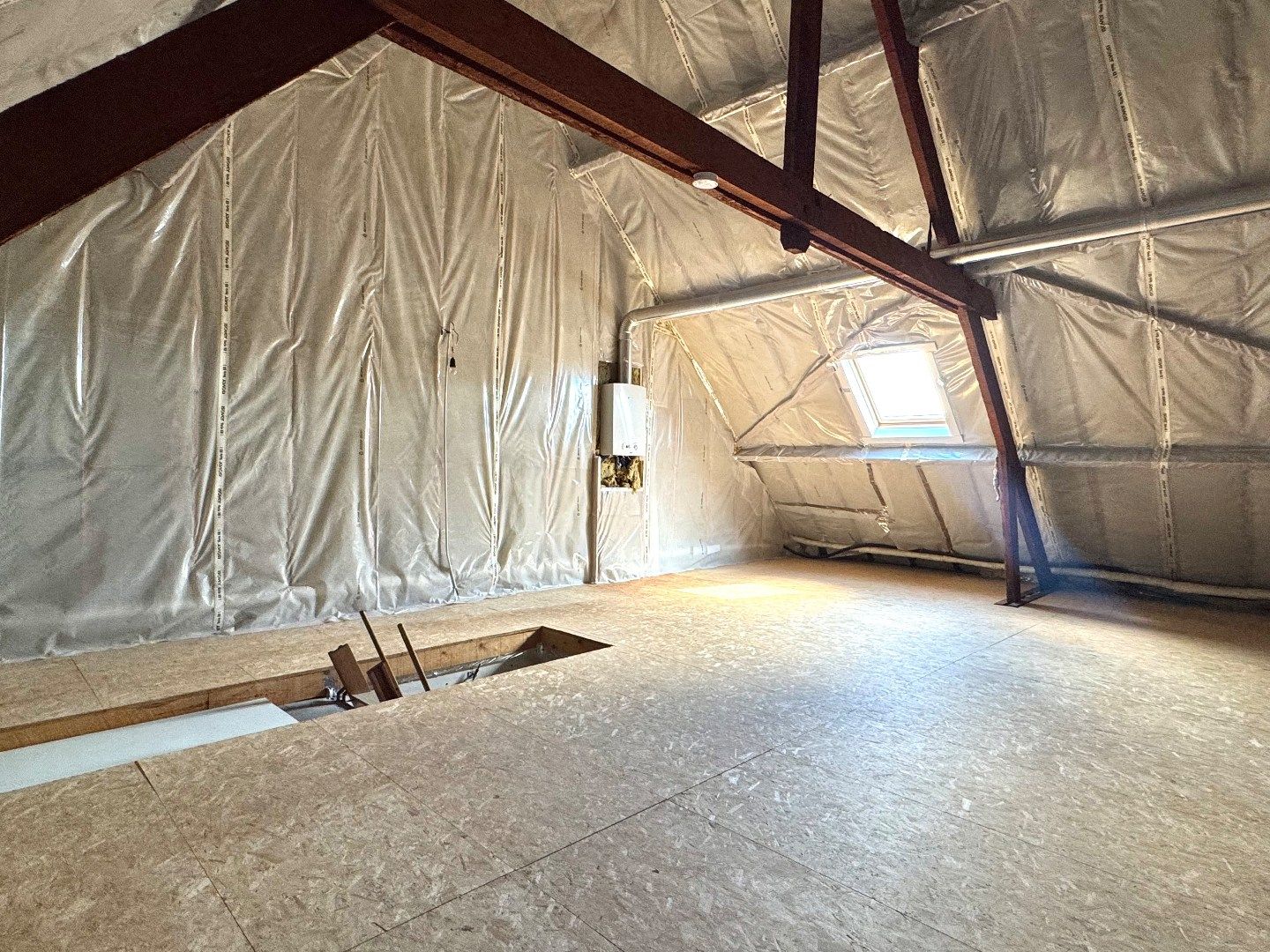 Centraal gelegen woning met 3 slaapkamers, garage.  foto 15