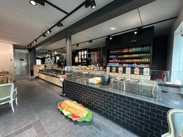 NIEUWBOUW KANTOOR OF HANDELSPAND foto 2