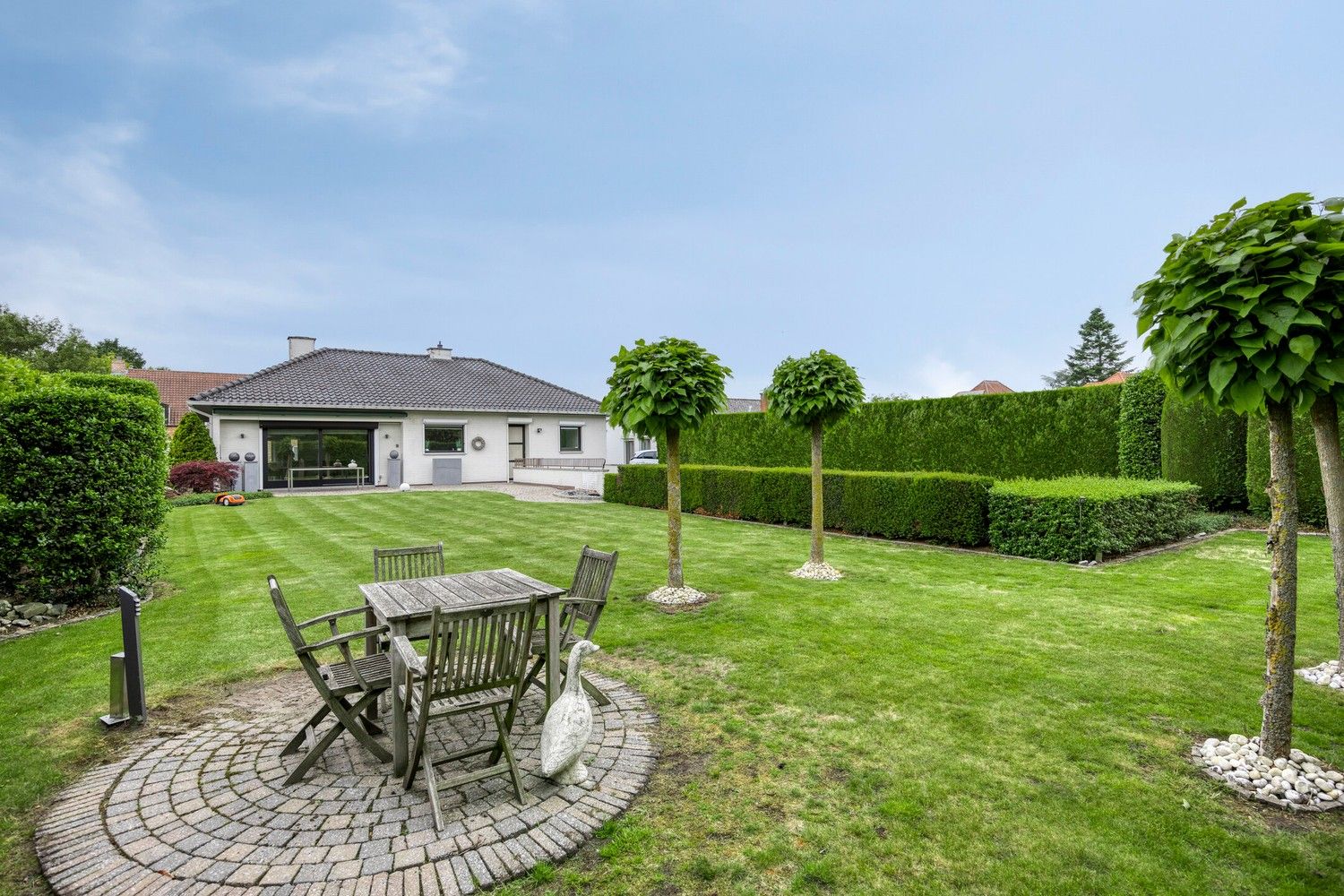 Klassiek landhuis met 4 slaapkamers, bureel en ondergrondse garage op prachtig perceel van 1000 m² nabij Lommel-centrum foto 31