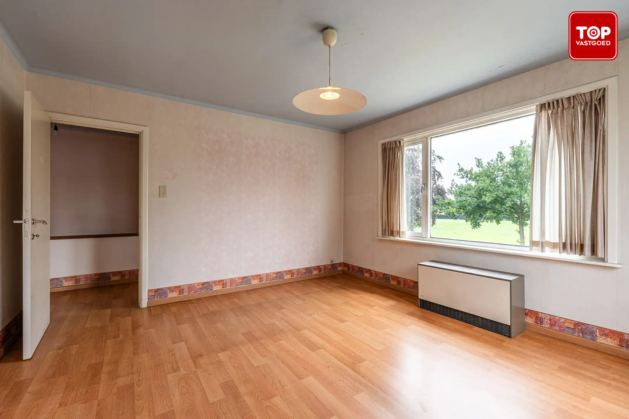 Halfopen bebouwing met 3 slaapkamers, zonnige tuin en garage  foto 21