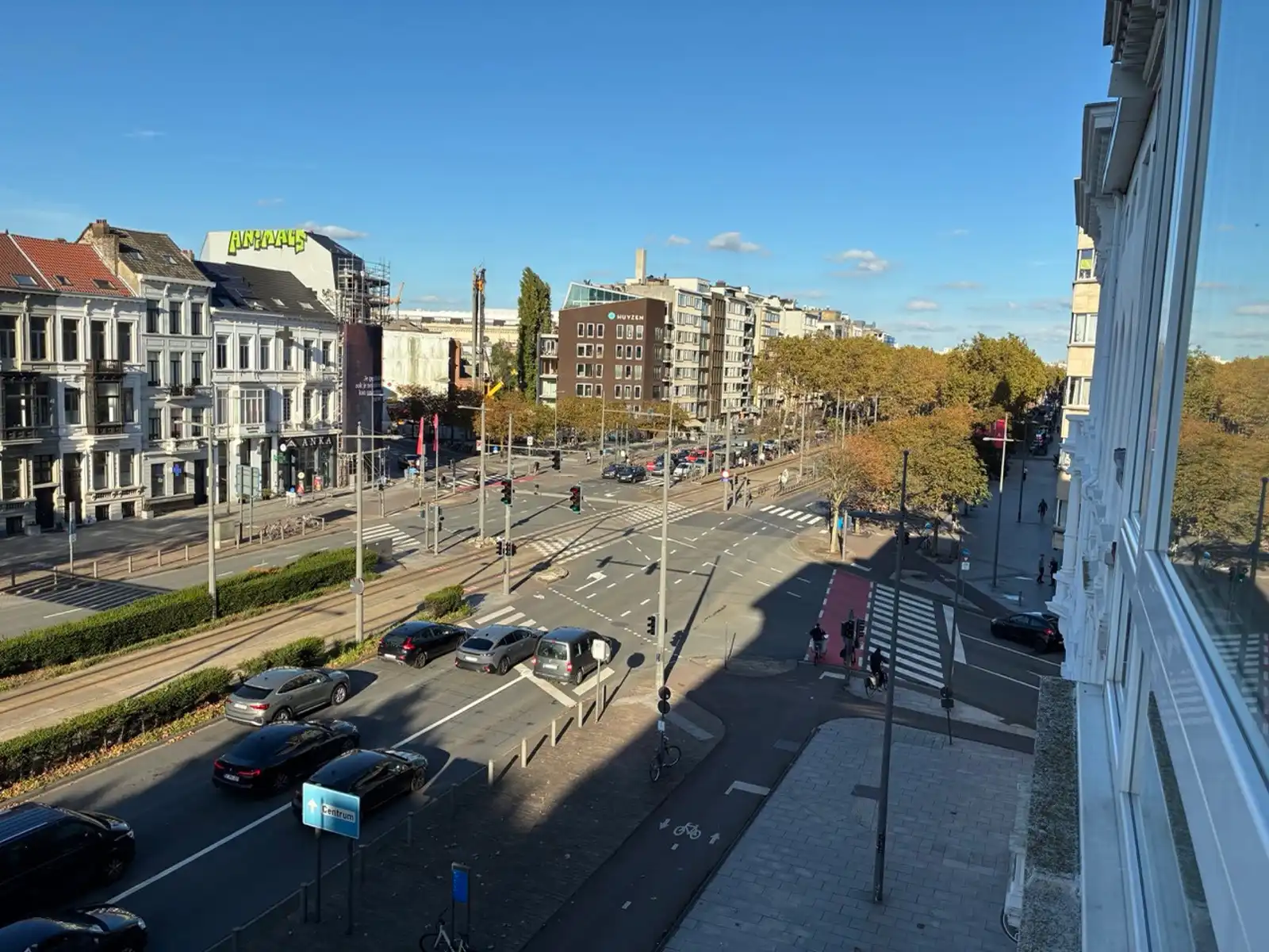 Twee slaapkamers, eigen parkeerplek & de stad aan je voeten! foto 6