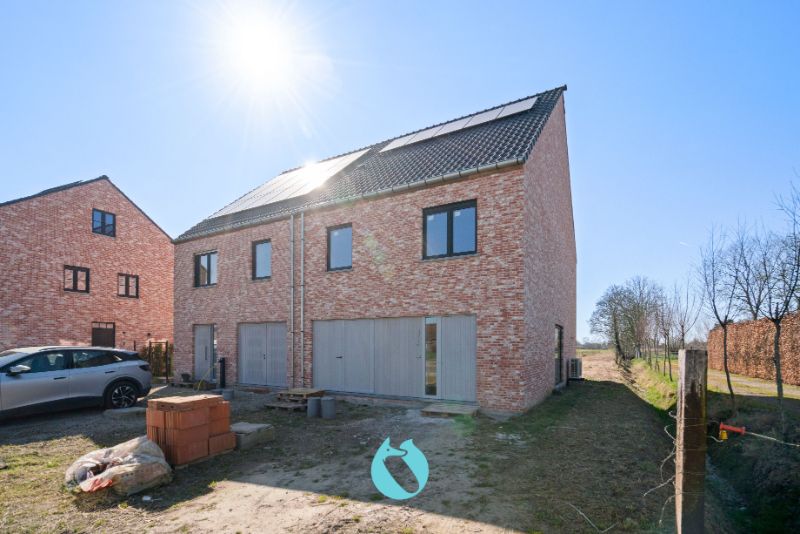 Nieuwbouwwoning te Sleidinge foto 2