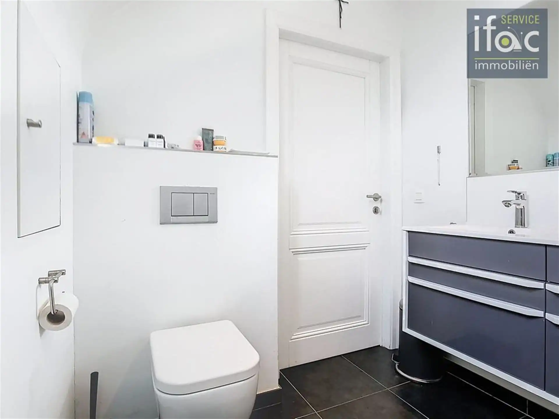 Prachtige villa op toplocatie, 6 slaapkamers en 2 badkamers foto 17