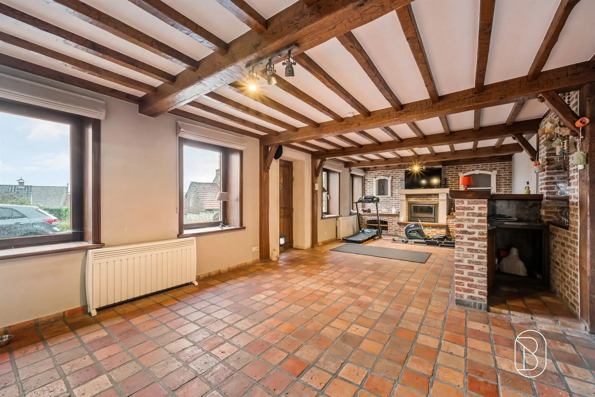 Ruime karakterwoning met 4 slk, grote tuin en charme. foto 23