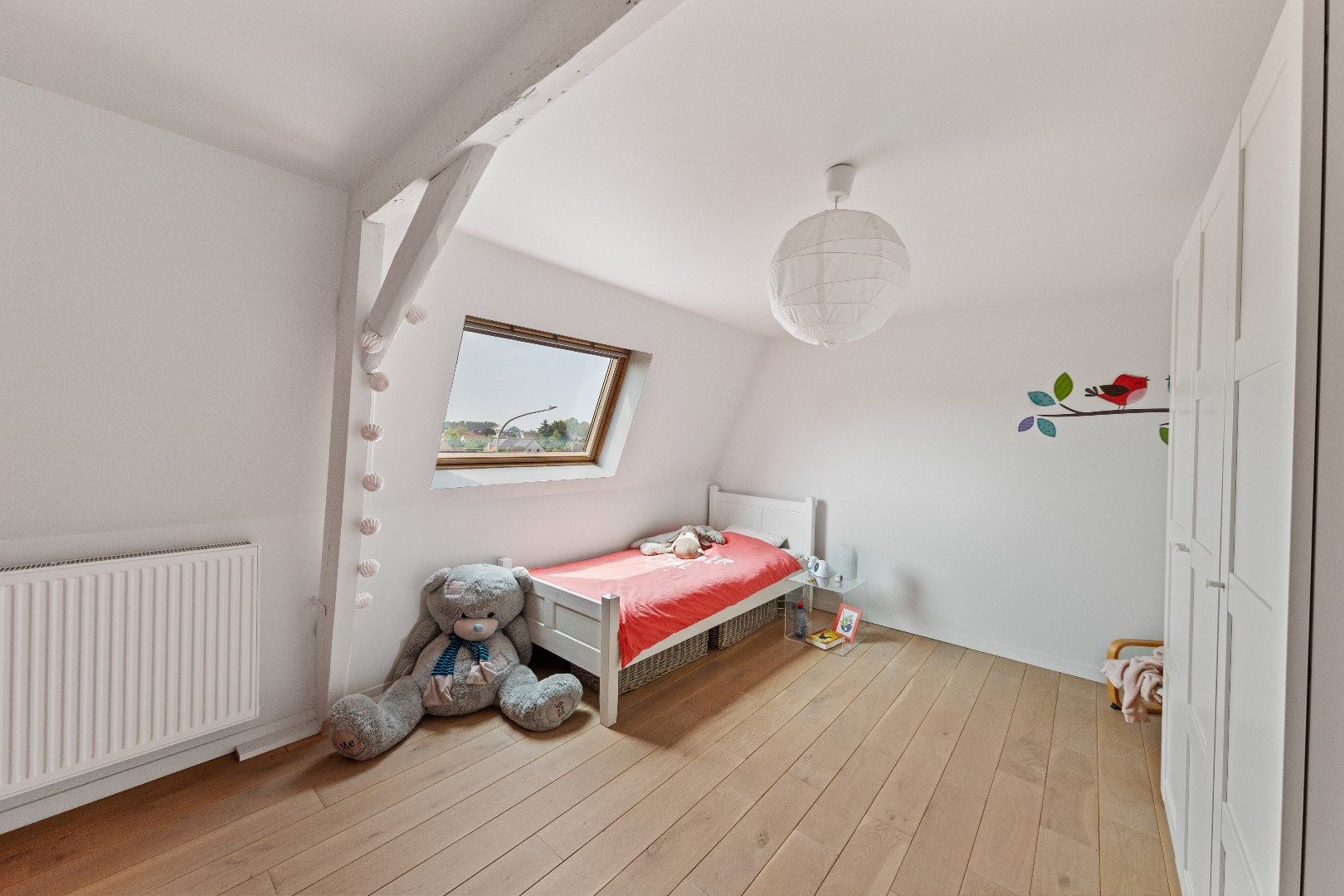 BURGERWONING MET 5 SLPKS,  TUIN EN HUURGARAGE foto 25