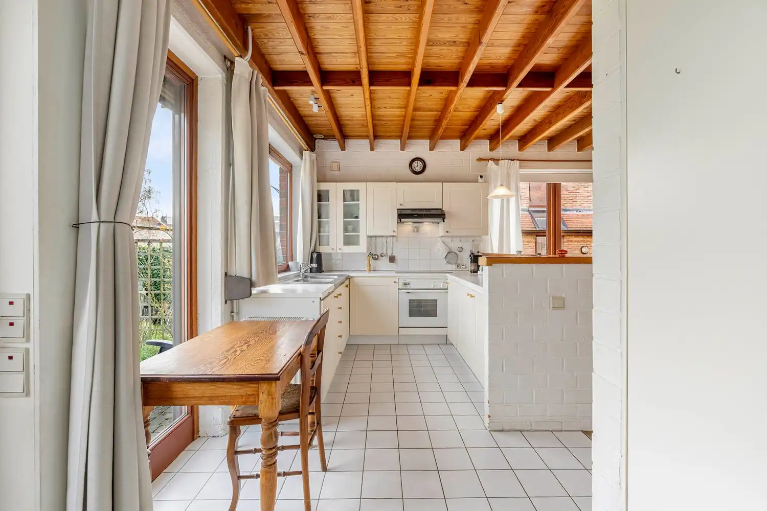 Goed gelegen en lichtrijke halfopen bebouwing met 3/4 ruime slaapkamers, een bureau en een tuin te Heverlee! foto 10