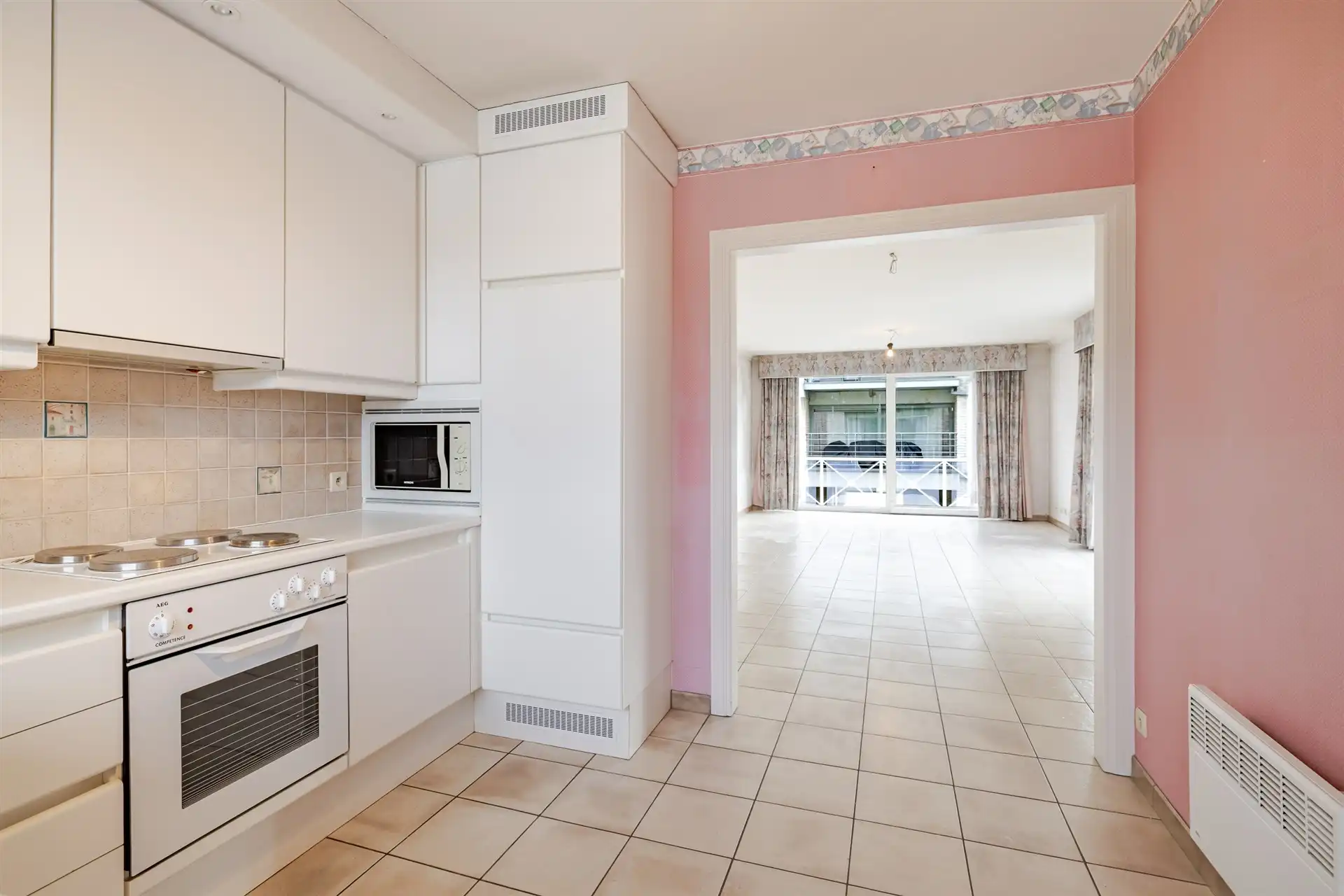 Ruim app met 2 slks, dubbel terras en garage foto 6