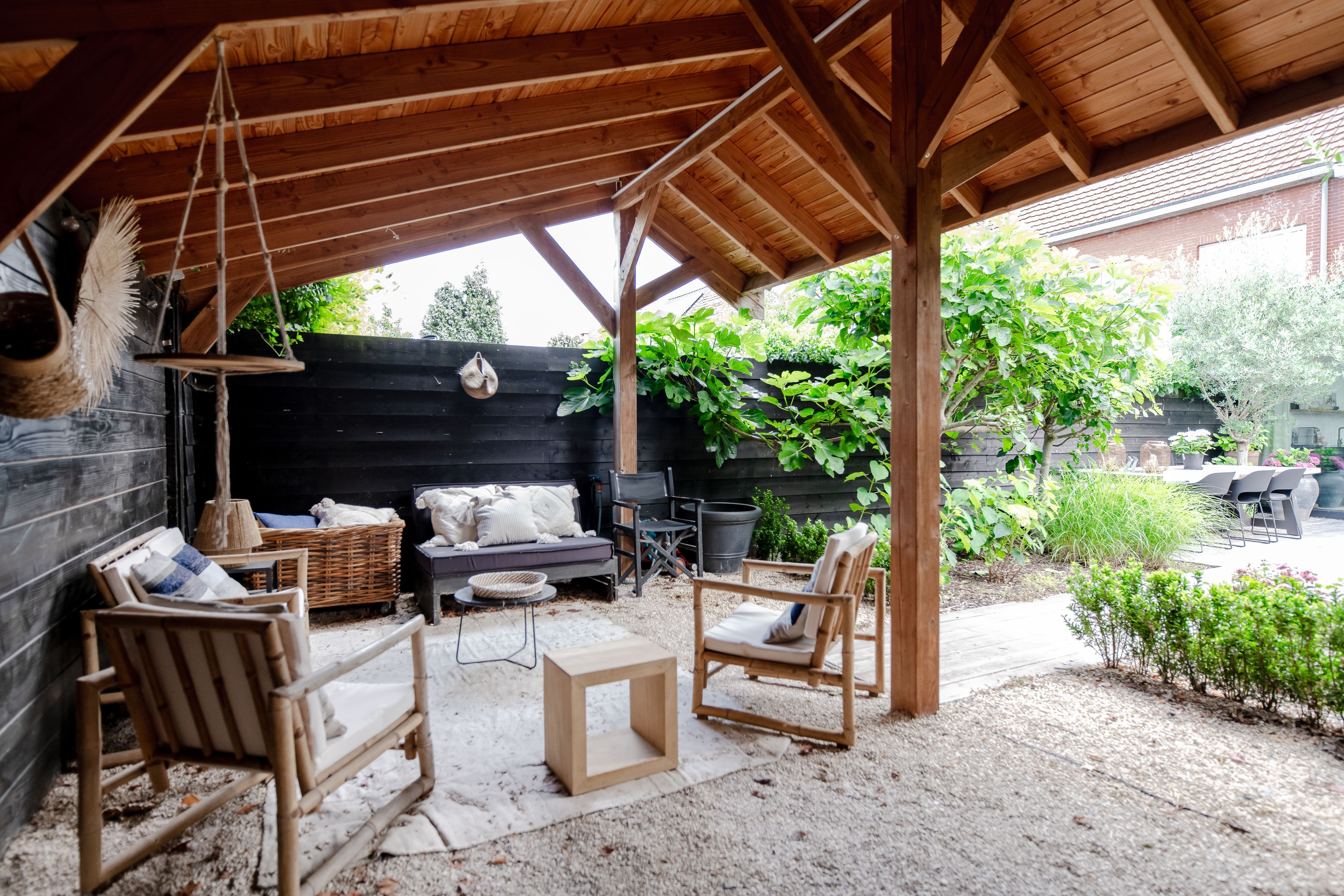 Feelgood woning met 4 slpks, 2 badk en prachtige tuin foto 18