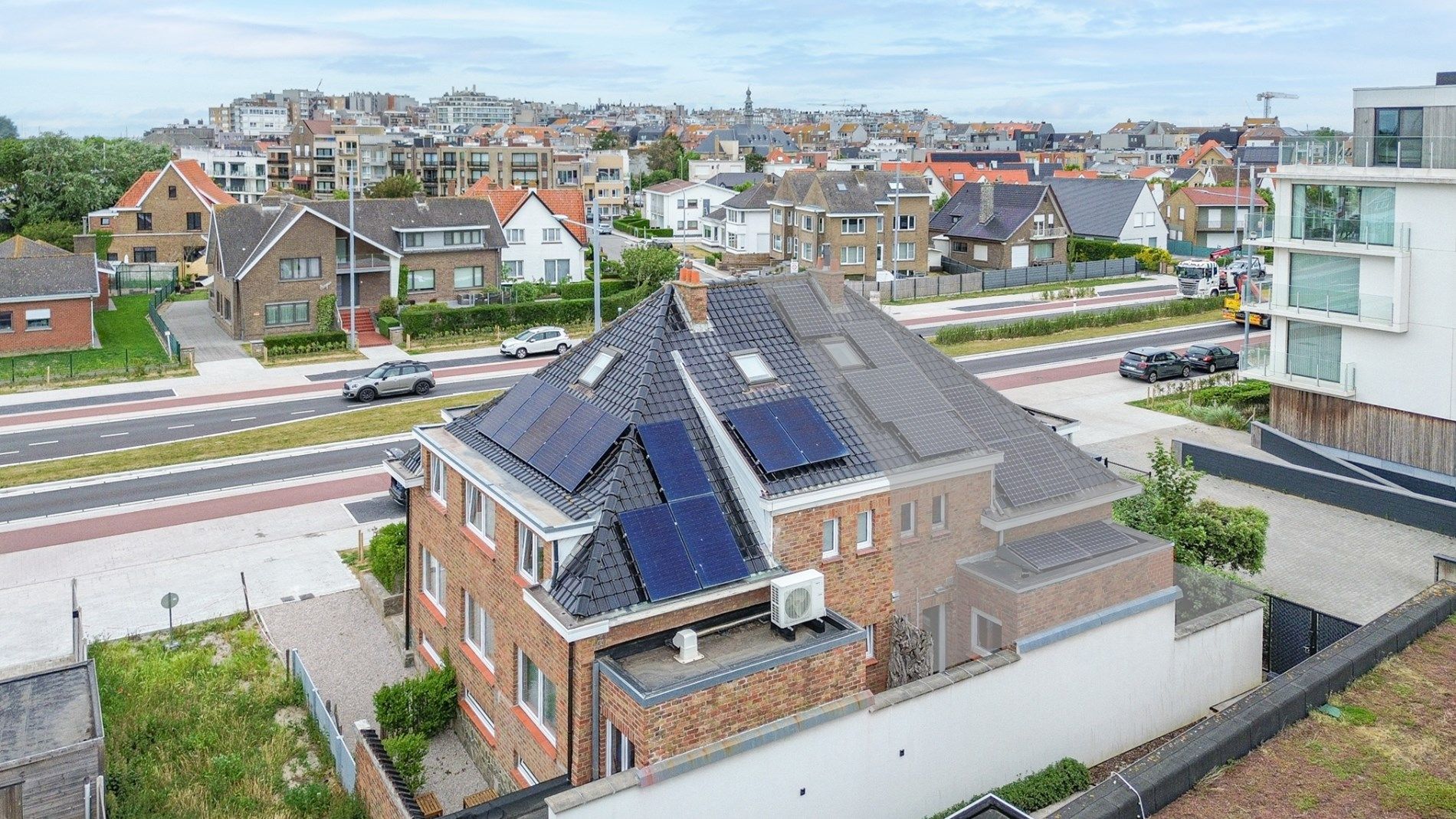 Stijlvol wonen aan zee – energiezuinige woning op topligging in Wenduine foto 6