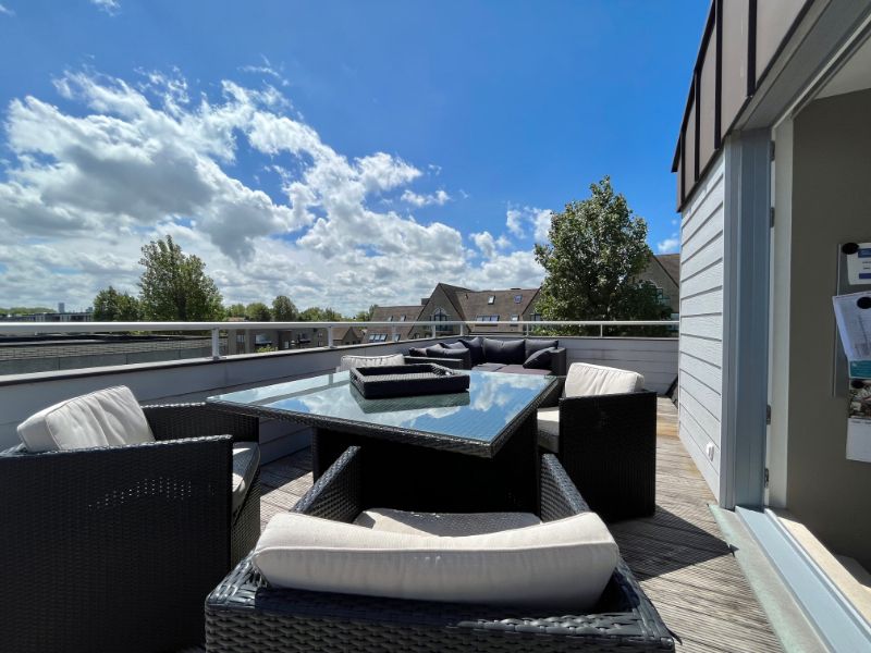 Luxueus Appartement met Groot Zonneterras en Garage in Oostduinkerke foto 14