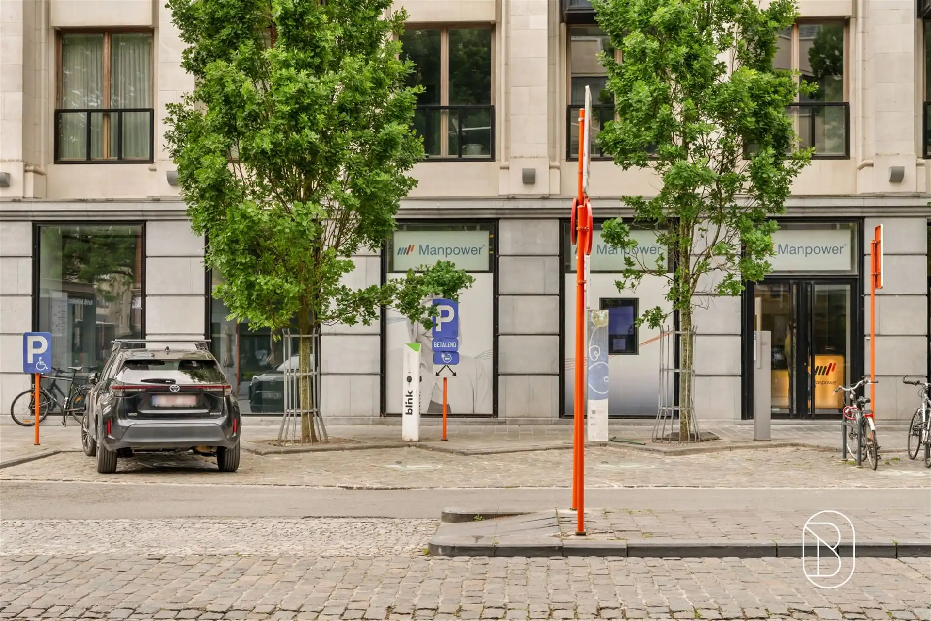 Topgelegen kantoorruimte van 450m2, veel potentieel foto 25