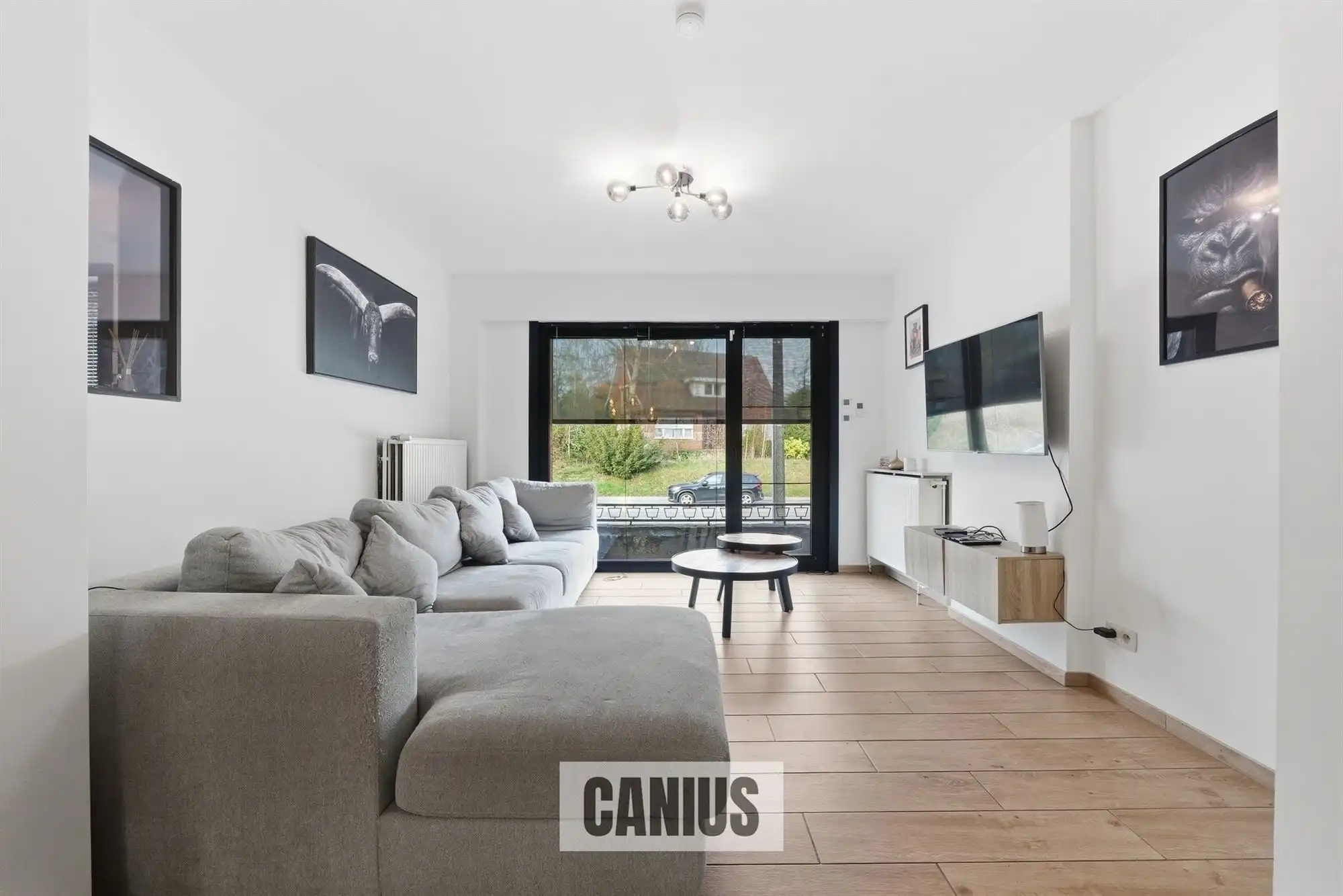GERENOVEERDE OPEN BEBOUWING MET VIER SLAAPKAMERS foto 4