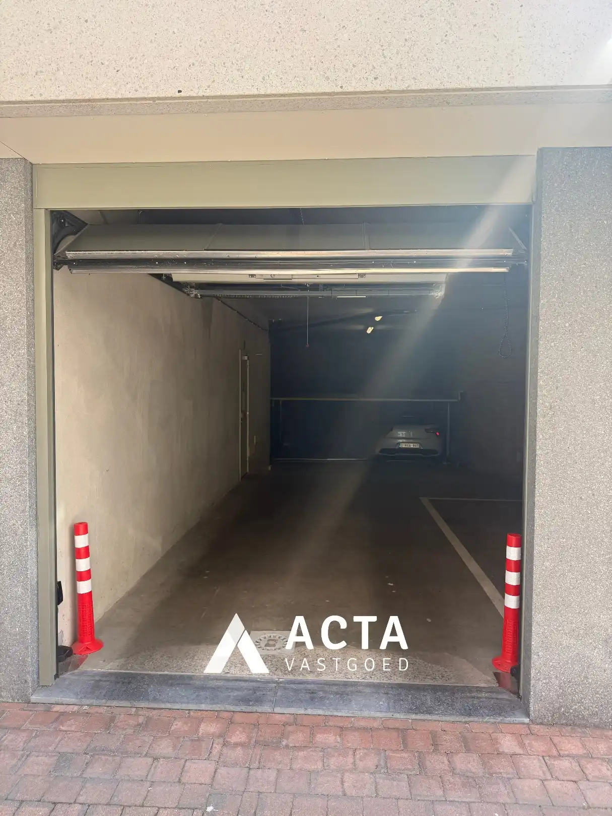 Privatieve autostaanplaats in centrum Oostende foto 5