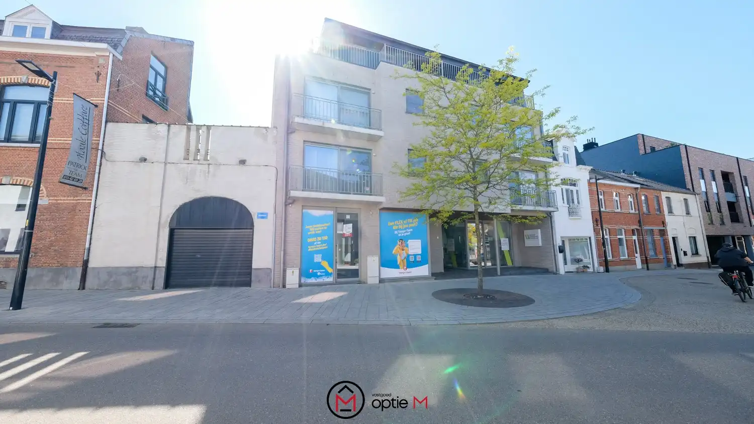 Kantoor te koop in het centrum van Beringen foto {{pictureIndex}}