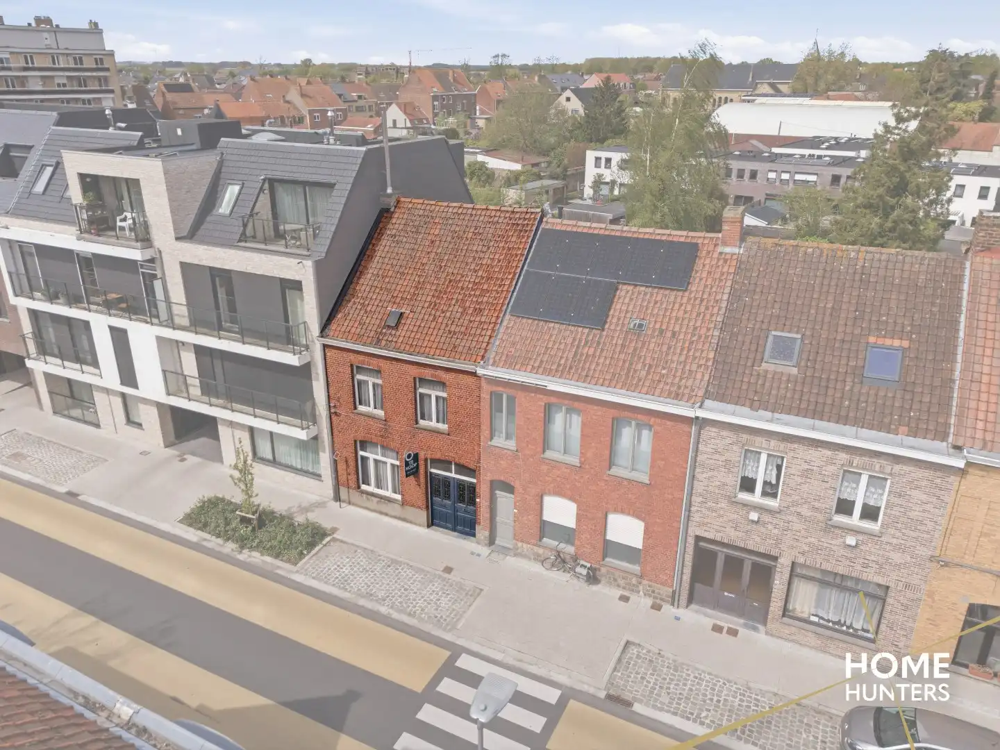 Karaktervolle te renoveren woning met 4 slaapkamers en ruime tuin te Ieper foto 34