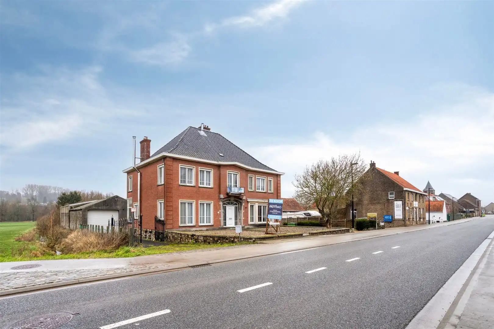 Villa foto {{pictureIndex}}