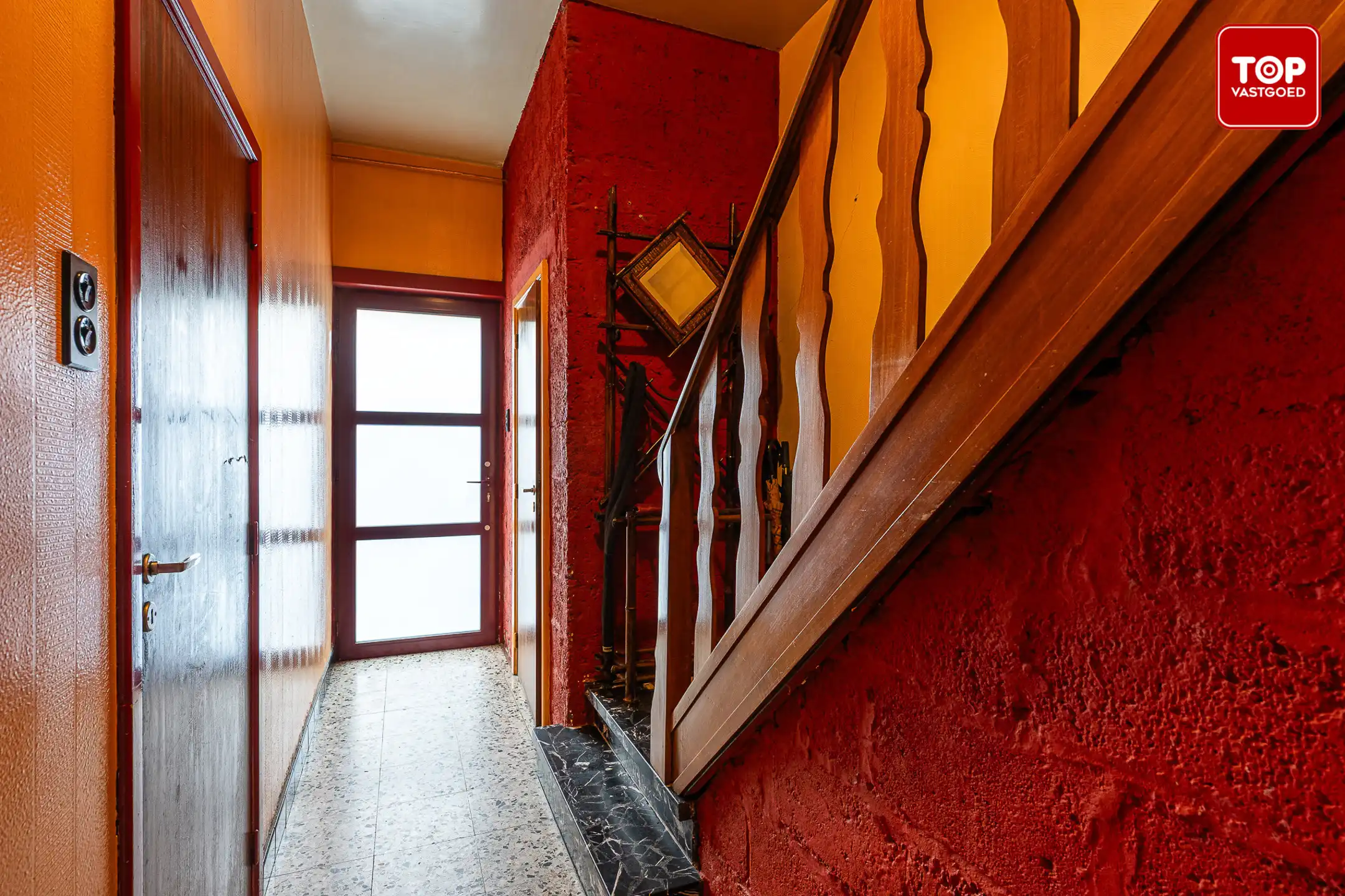 Instapklare woning met 4 slaapkamers, garage en prachtige tuin.  foto 16