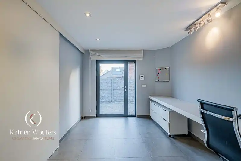 Woning met handelsruimte én enorm veel potentieel foto 13