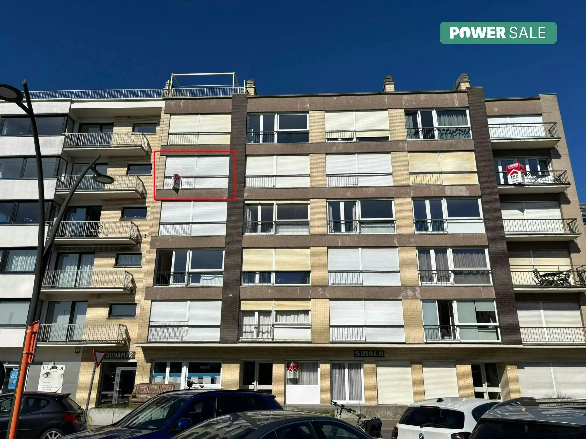Ruim appartement met twee slaapkamers te koop in Koksijde! foto 7