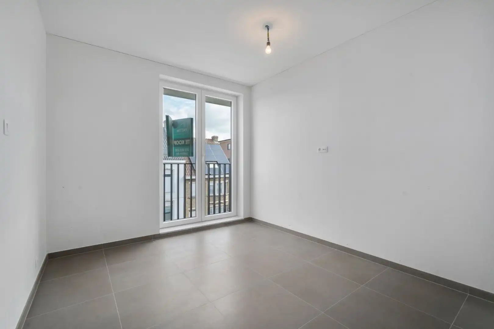 Energiezuinig en kwalitatief appartement met 2 slaapkamers en 2 terrassen. foto 9