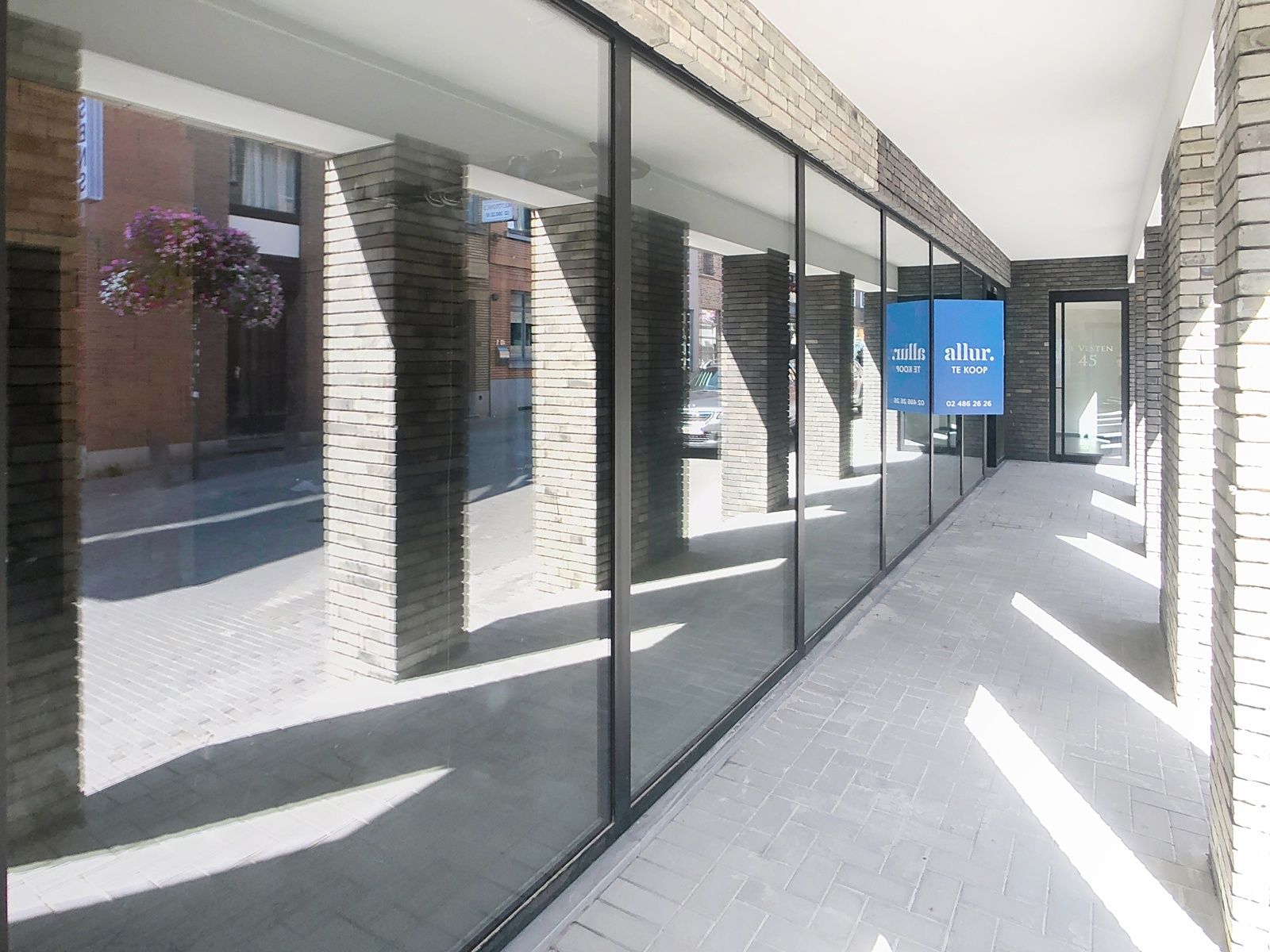 De Vesten: commercieel handelspand centrum Halle foto 10
