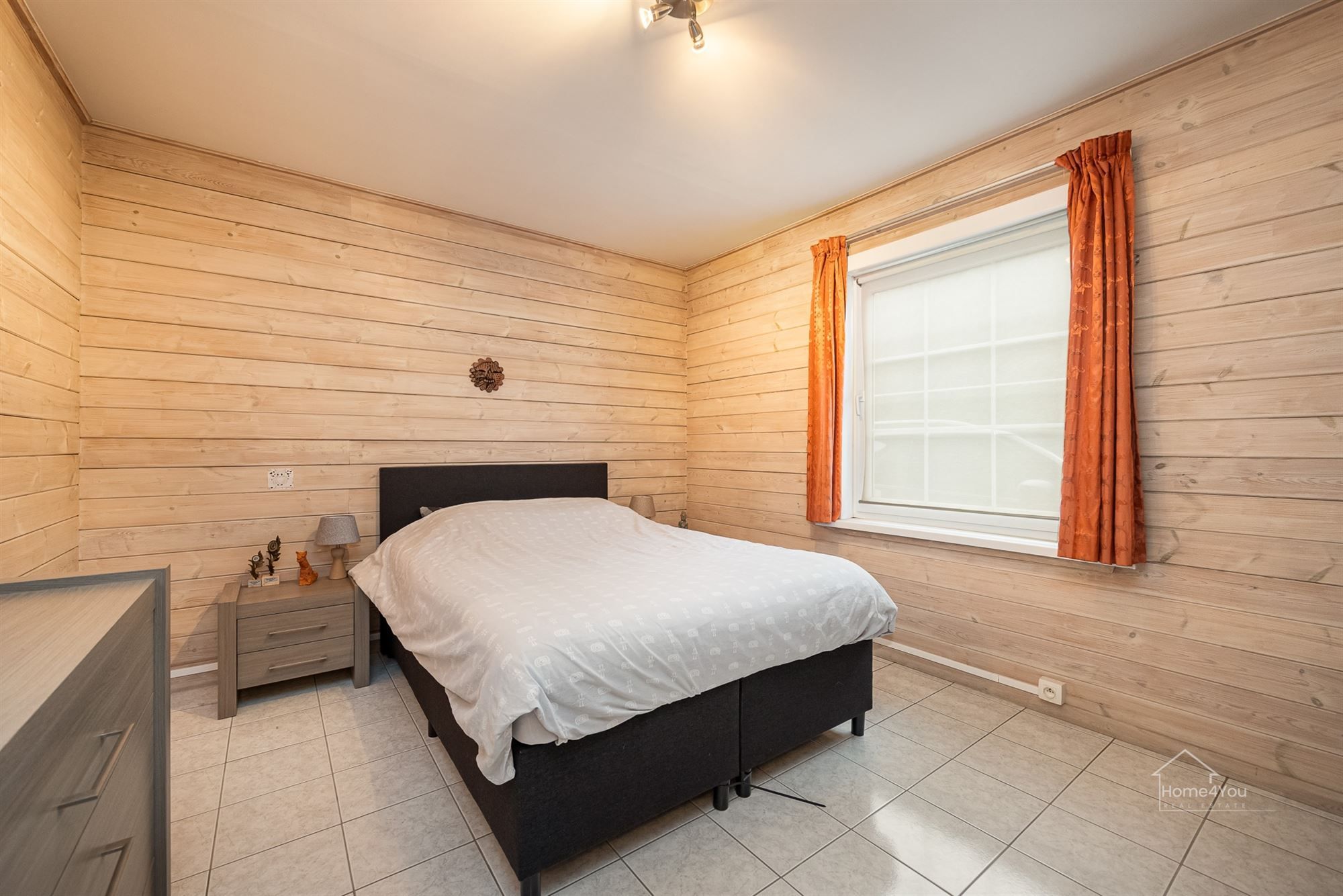 Vrijstaande woning op ruim perceel foto 10