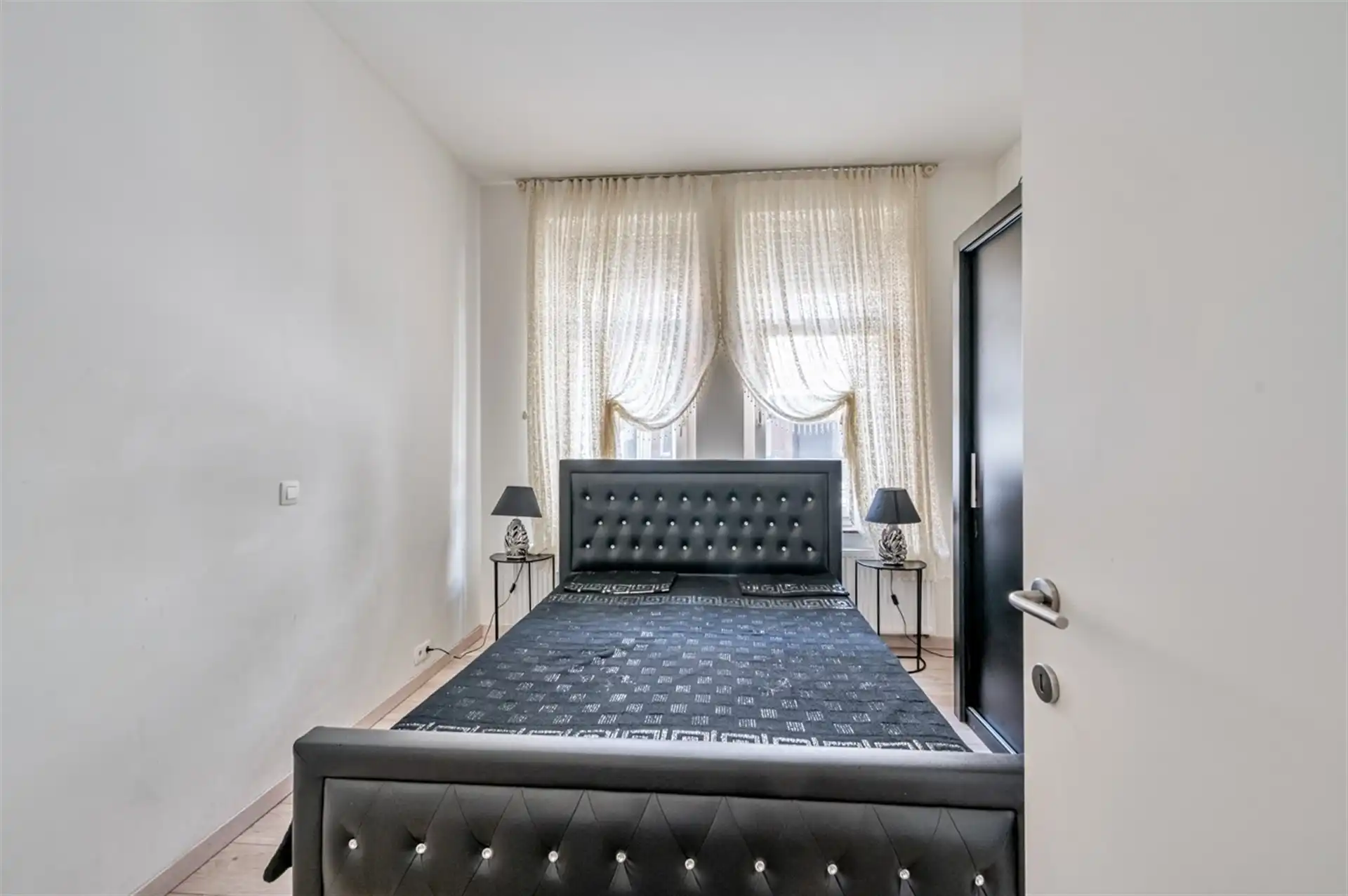 Gerenoveerde opbrengsteigendom bestaande uit handelspand en 3 appartementen foto 17