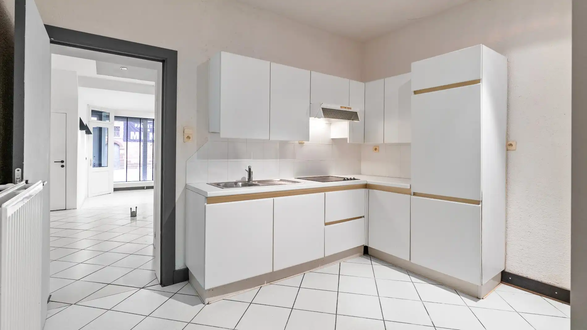 AARSCHOT - Centraal gelegen handelspand met woonst op commerciële locatie foto 5