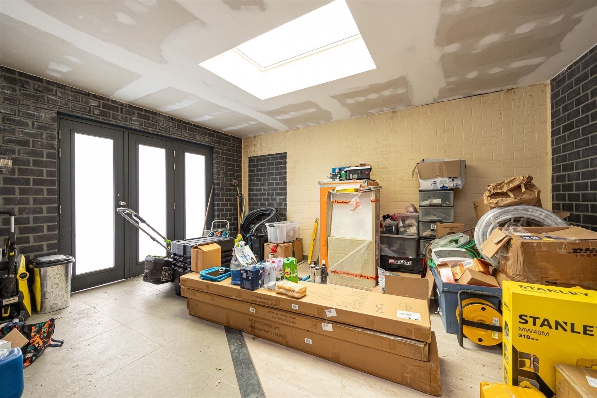 Ruime moderne woning met royale tuin  foto 26