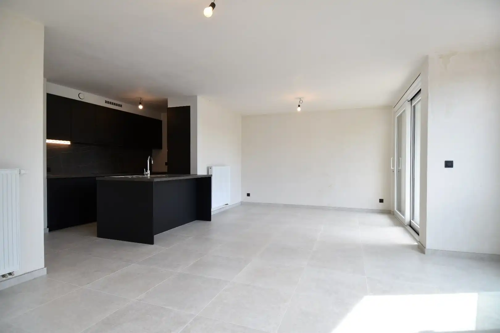 Appartement te koop met 2 slaapkamers en zonnig terras in Helkijn foto 9