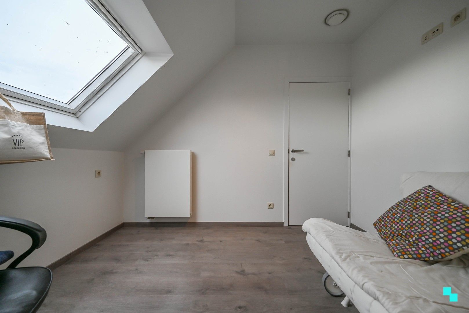 Energiezuinige woning met 2 slaapkamers & garagebox nabij centrum Izegem foto 15