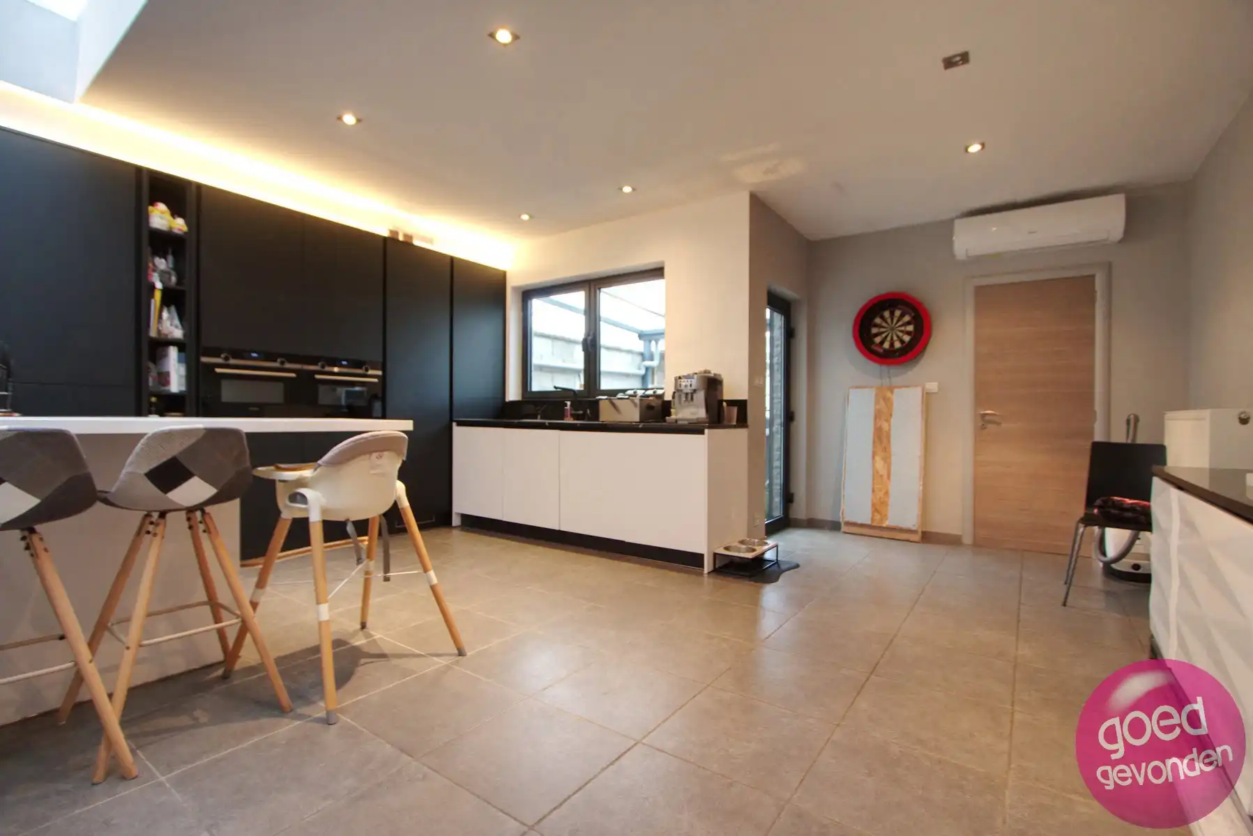 WONING - GERENOVEERD - 3 SLK - 2 BDK - TUIN - TERRAS foto 6